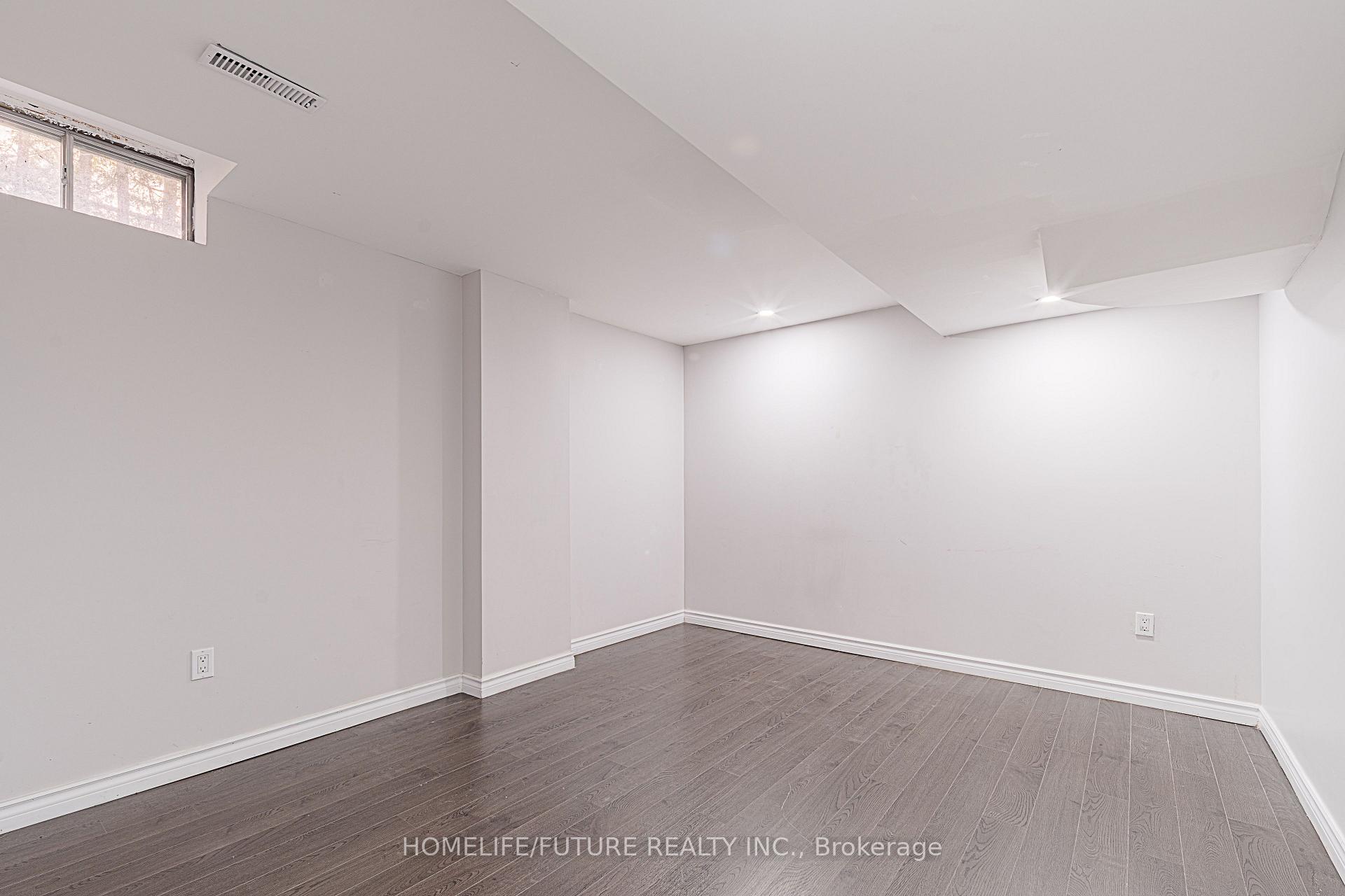 Photo 39 of 42 Boxwood Crescent, Markham, Rouge Fairways — HOMEH