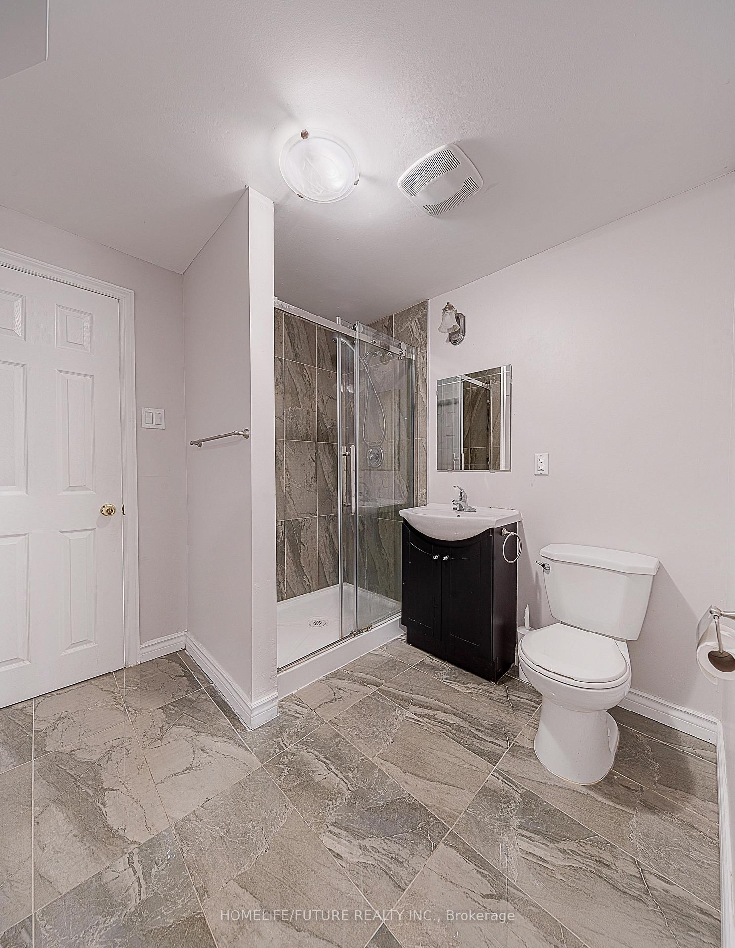 Photo 41 of 42 Boxwood Crescent, Markham, Rouge Fairways — HOMEH
