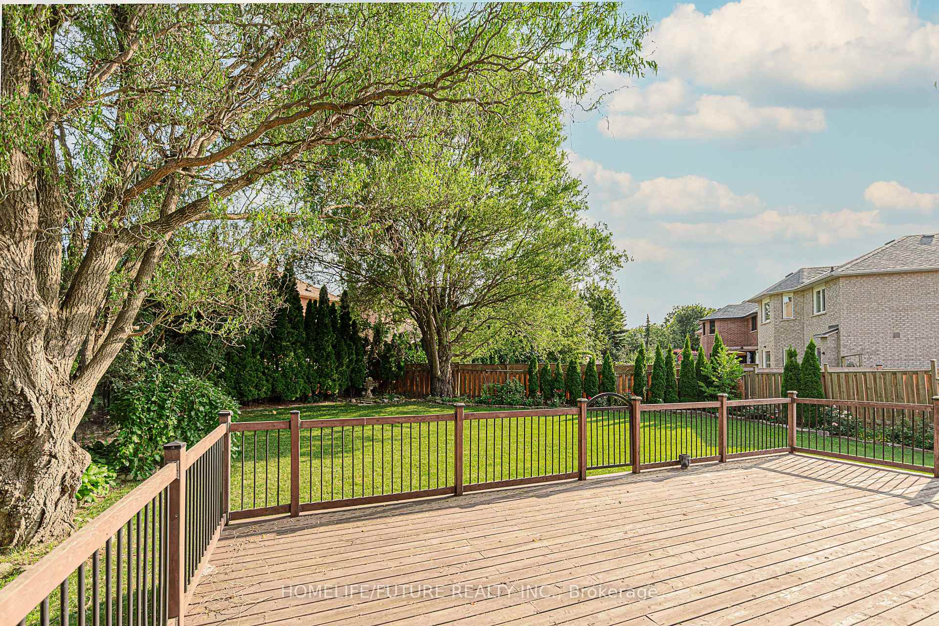 Photo 43 of 42 Boxwood Crescent, Markham, Rouge Fairways — HOMEH