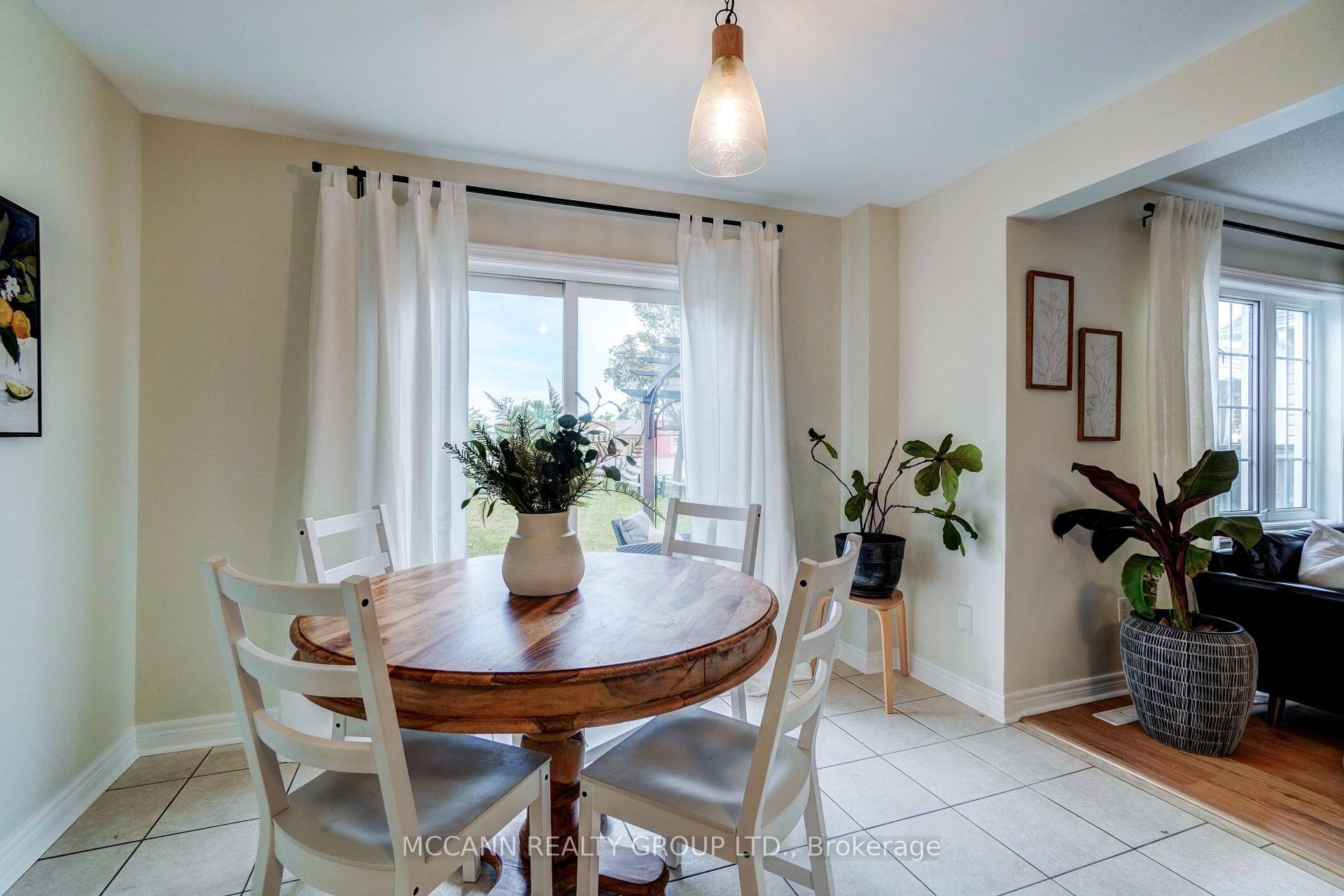 Photo 13 of 31 Hatch Street, Whitby, Brooklin — HOMEH