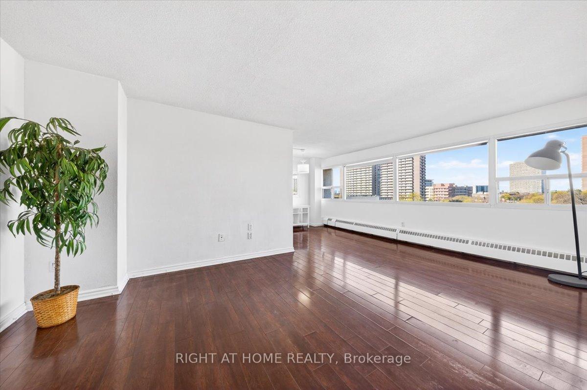 Photo 10 of Unit 708, 100 Leeward Glenway, Toronto, Flemingdon Park — HOMEH