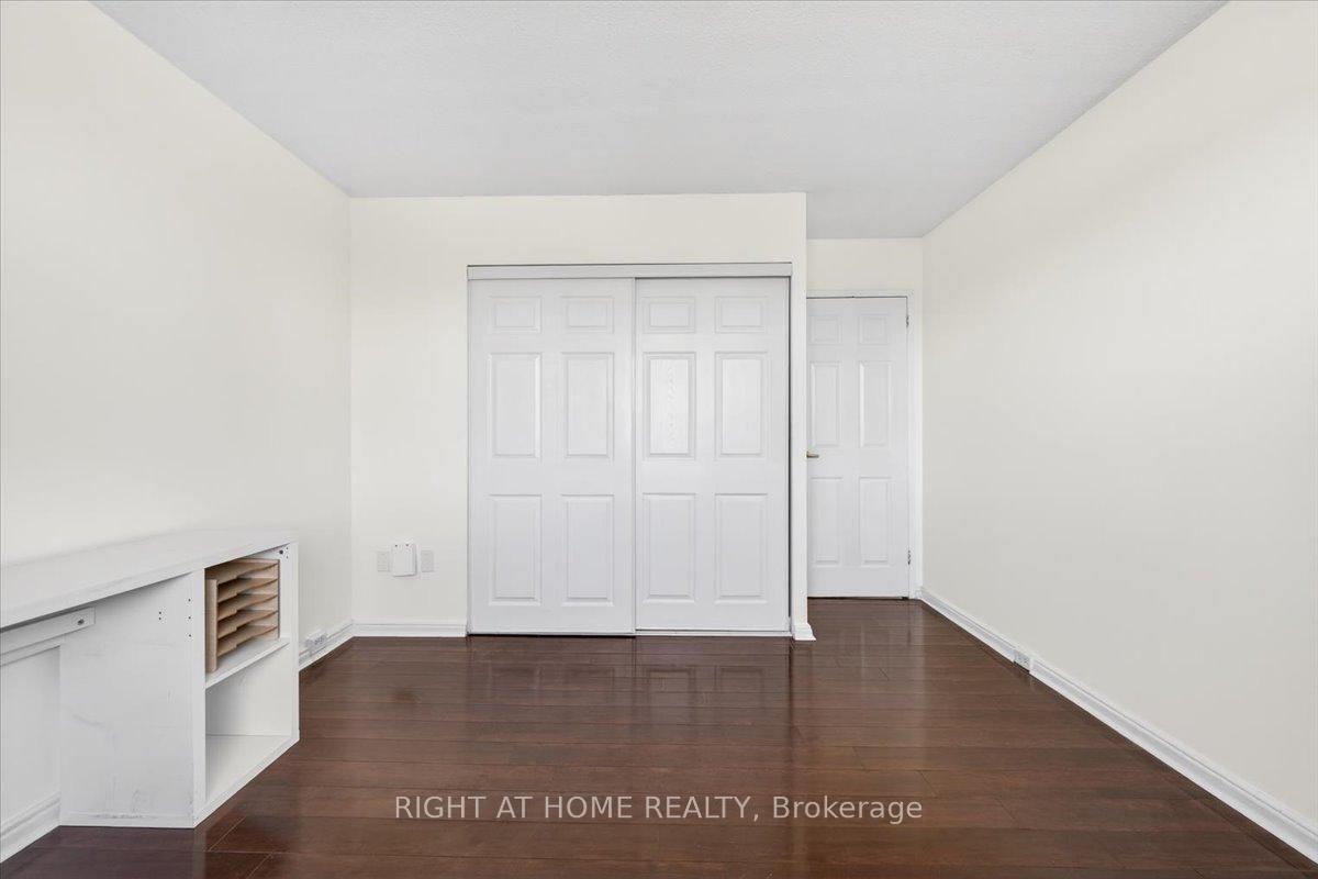 Photo 17 of Unit 708, 100 Leeward Glenway, Toronto, Flemingdon Park — HOMEH