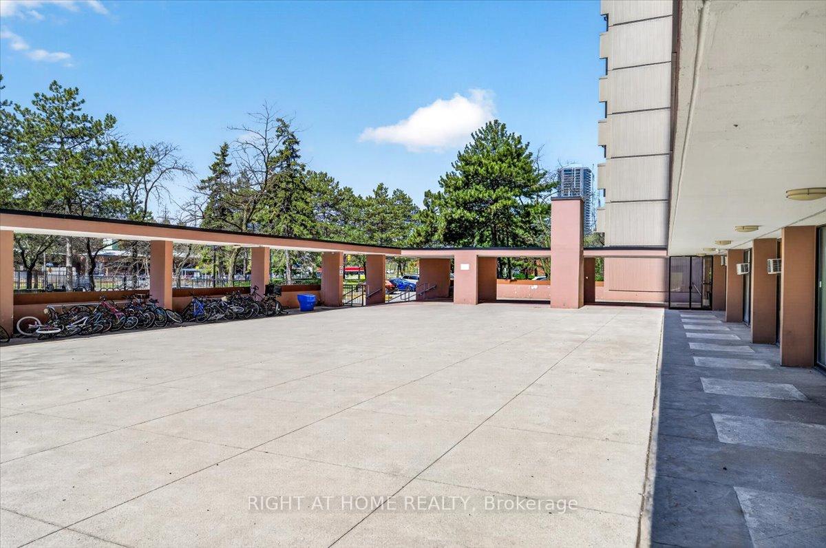 Photo 27 of Unit 708, 100 Leeward Glenway, Toronto, Flemingdon Park — HOMEH