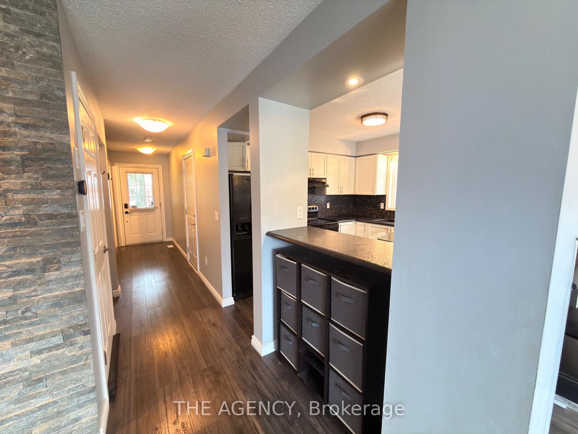 Photo 12 of 4 Porter Drive, Guelph, Pineridge/Westminster Woods — HOMEH