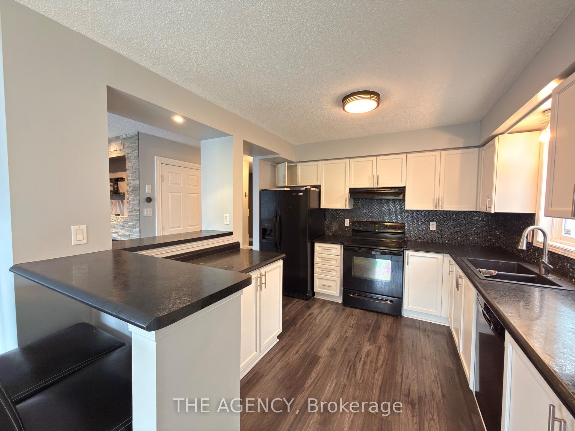 Photo 13 of 4 Porter Drive, Guelph, Pineridge/Westminster Woods — HOMEH