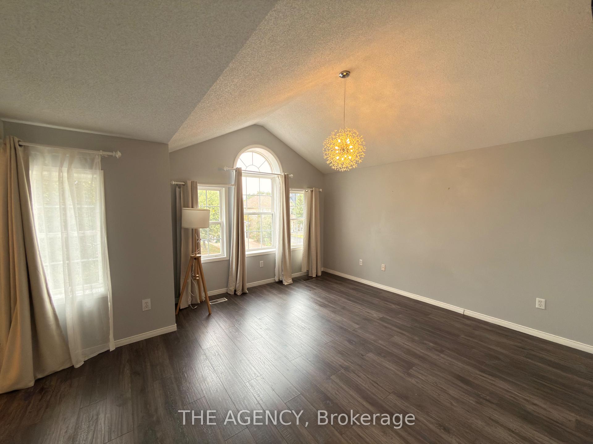 Photo 24 of 4 Porter Drive, Guelph, Pineridge/Westminster Woods — HOMEH