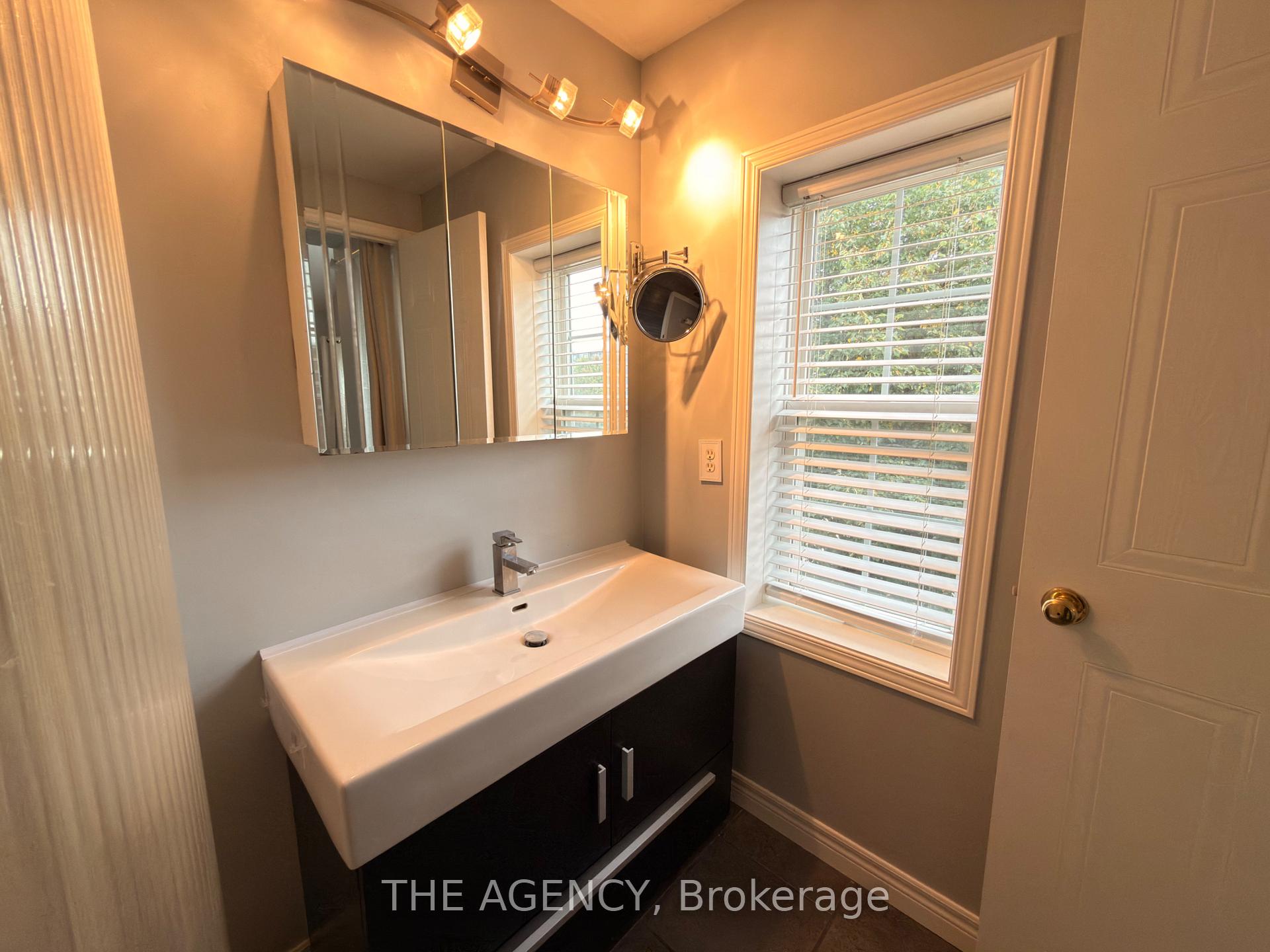 Photo 28 of 4 Porter Drive, Guelph, Pineridge/Westminster Woods — HOMEH