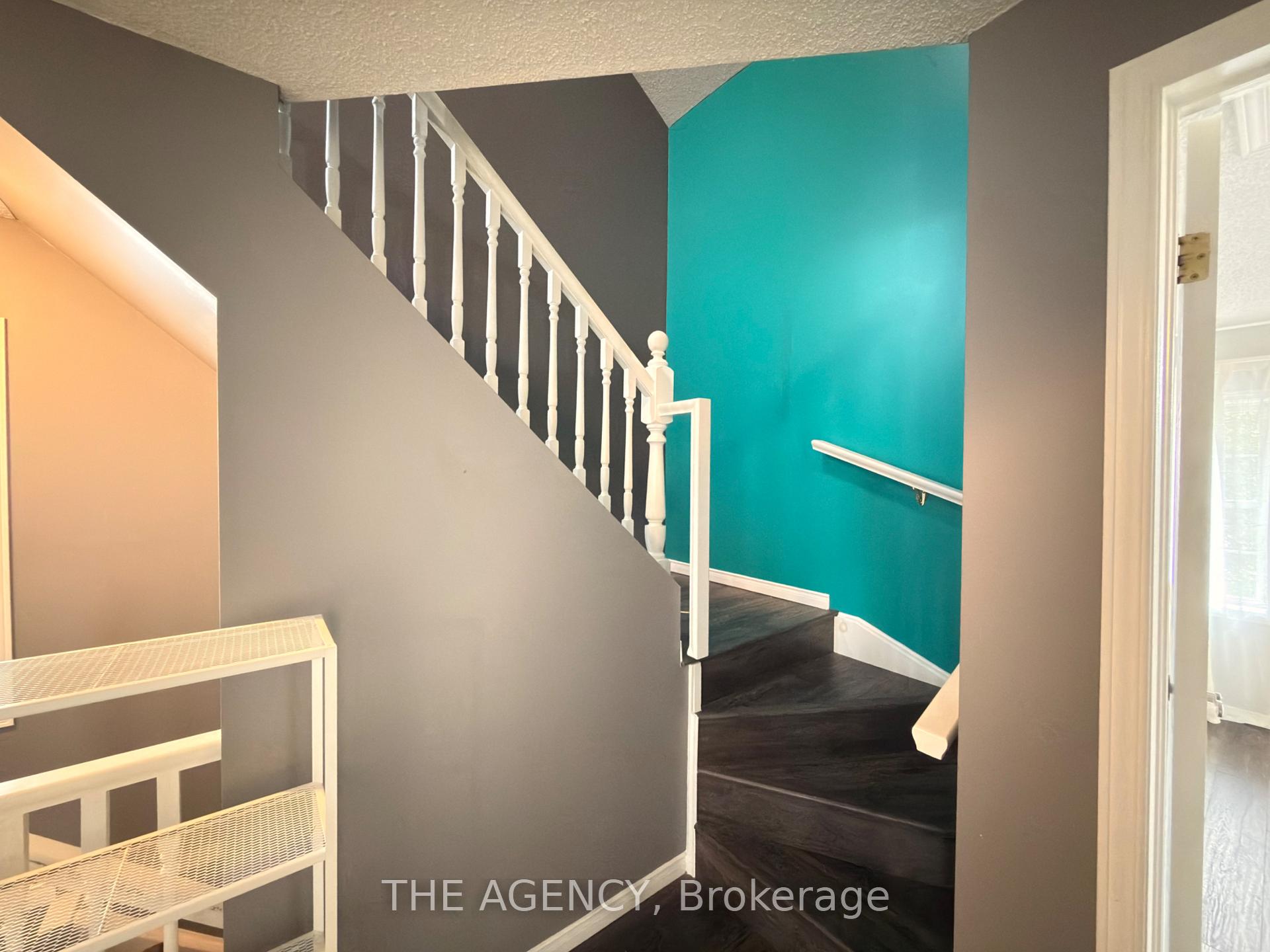 Photo 36 of 4 Porter Drive, Guelph, Pineridge/Westminster Woods — HOMEH