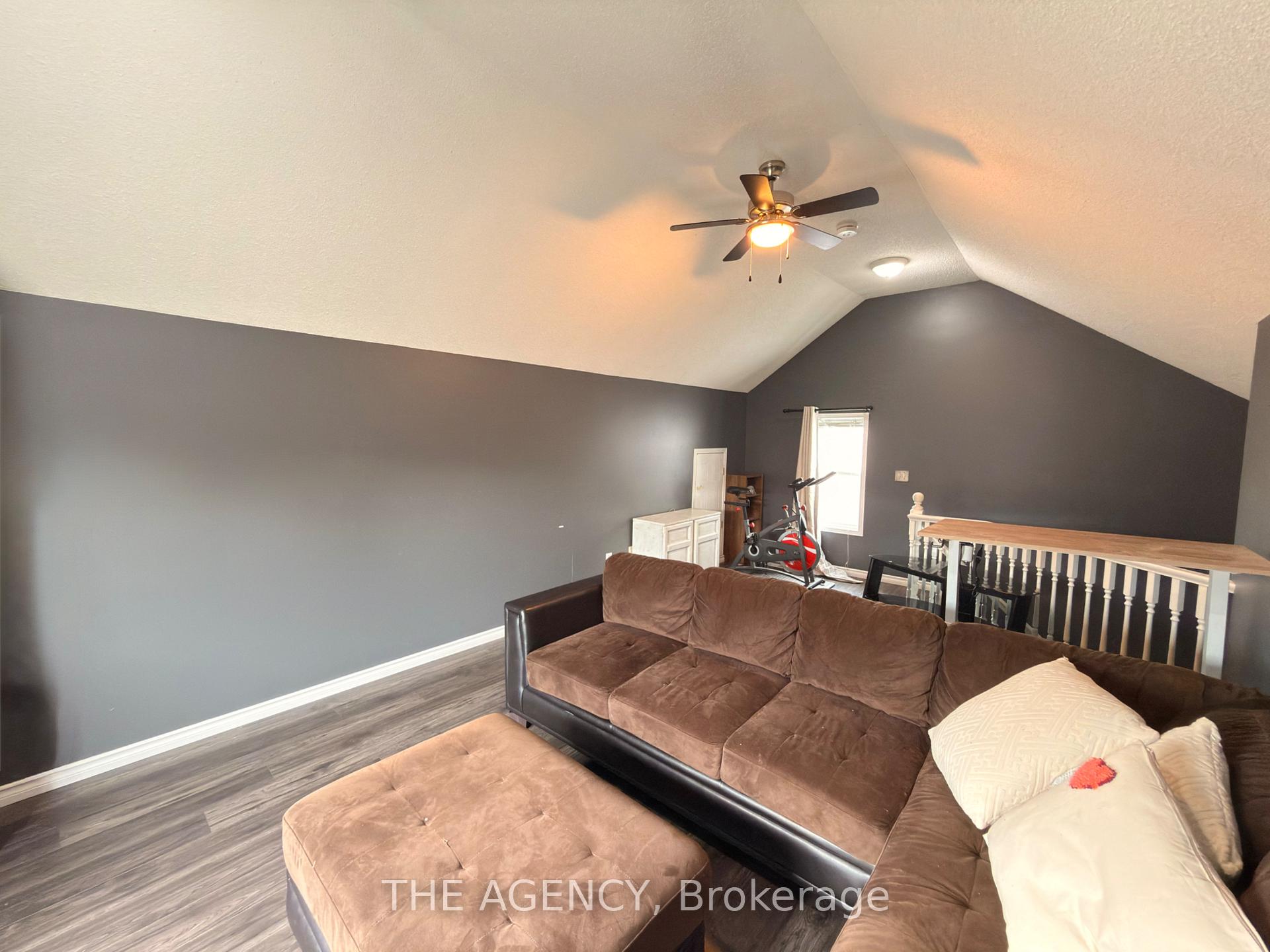 Photo 41 of 4 Porter Drive, Guelph, Pineridge/Westminster Woods — HOMEH