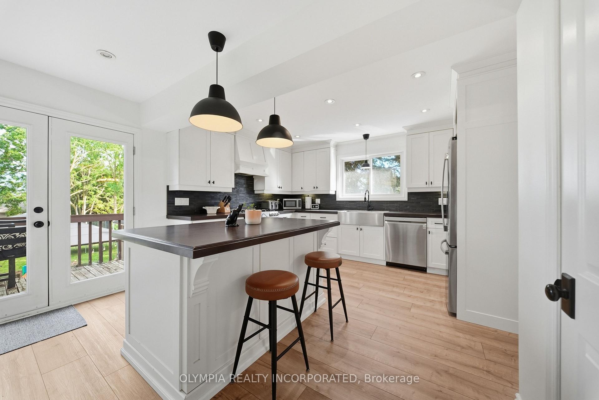 Photo 17 of 3828 St Peter Avenue, Niagara Falls, Stamford — HOMEH