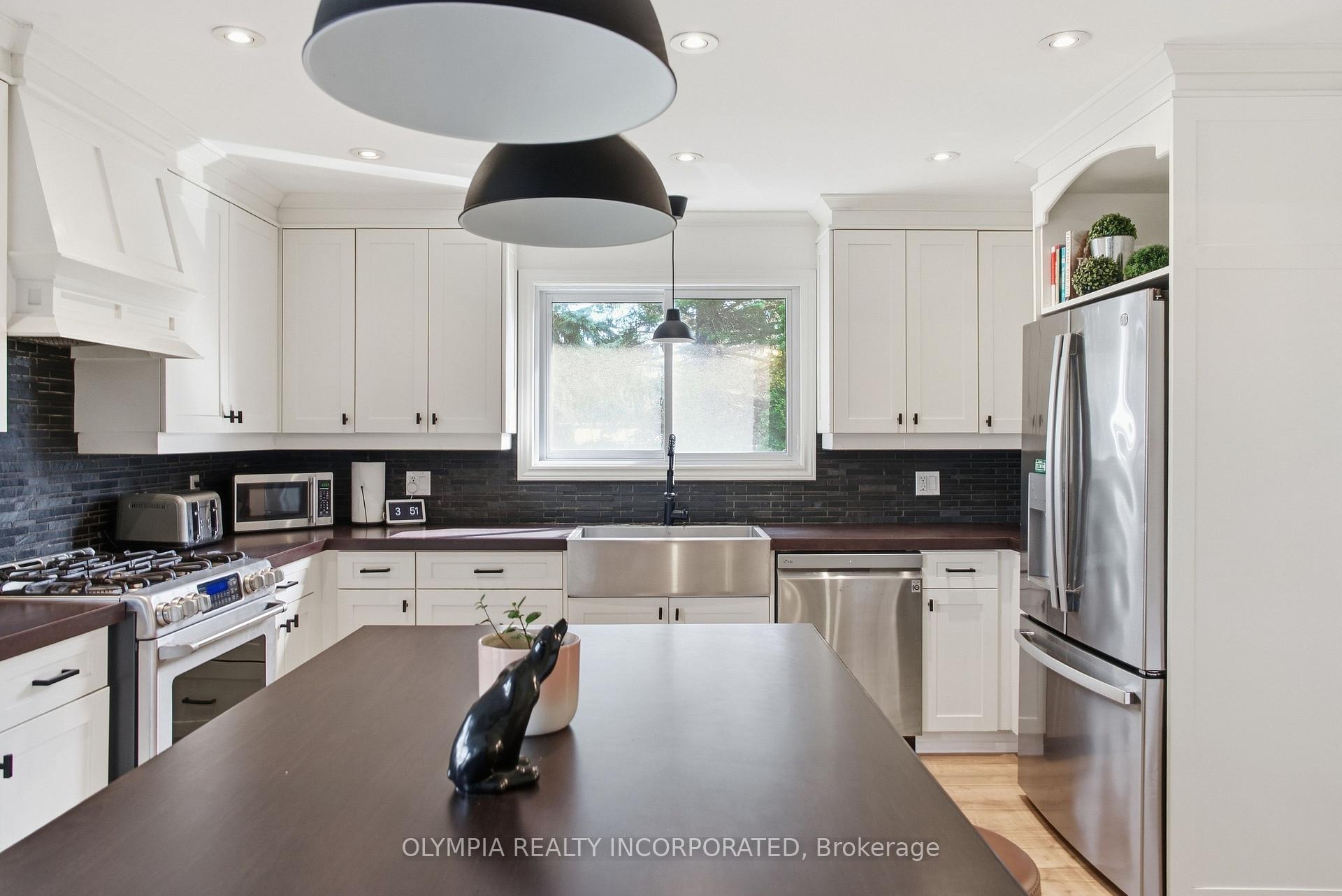 Photo 19 of 3828 St Peter Avenue, Niagara Falls, Stamford — HOMEH