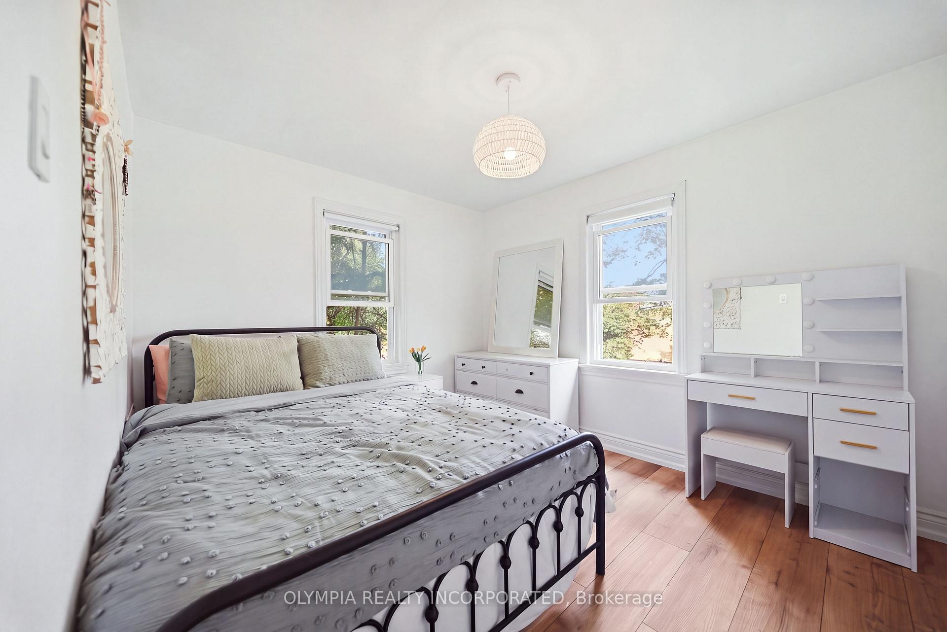 Photo 24 of 3828 St Peter Avenue, Niagara Falls, Stamford — HOMEH