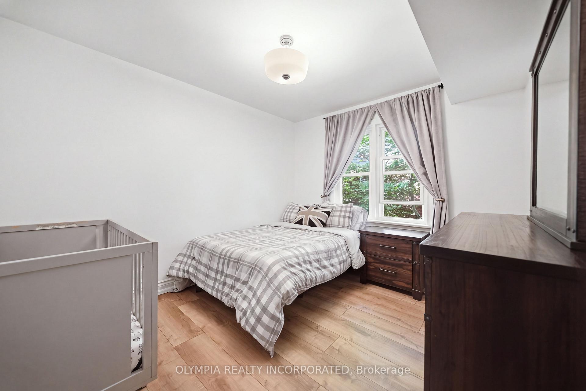 Photo 26 of 3828 St Peter Avenue, Niagara Falls, Stamford — HOMEH