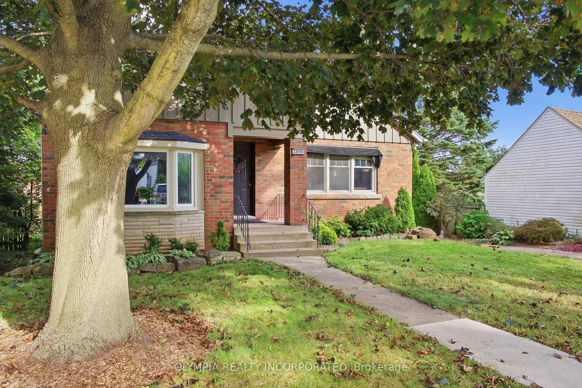 Photo 56 of 3828 St Peter Avenue, Niagara Falls, Stamford — HOMEH