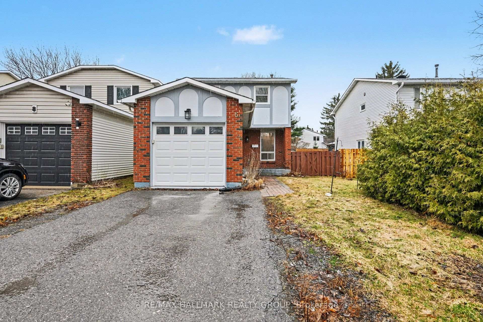 Photo 1 of 6 Wolfgang Drive, Ottawa, Barrhaven - Knollsbrook — HOMEH