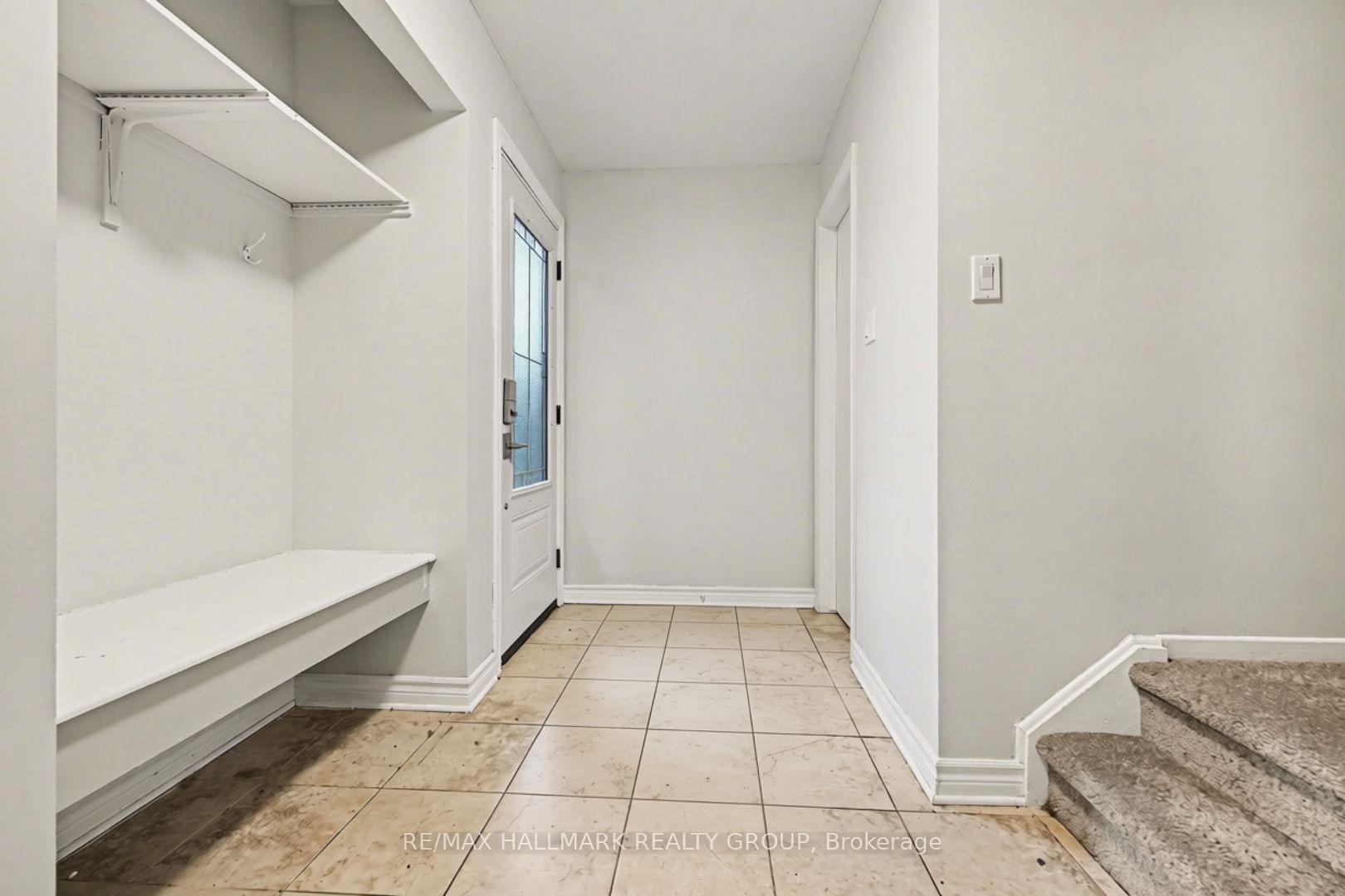 Photo 2 of 6 Wolfgang Drive, Ottawa, Barrhaven - Knollsbrook — HOMEH