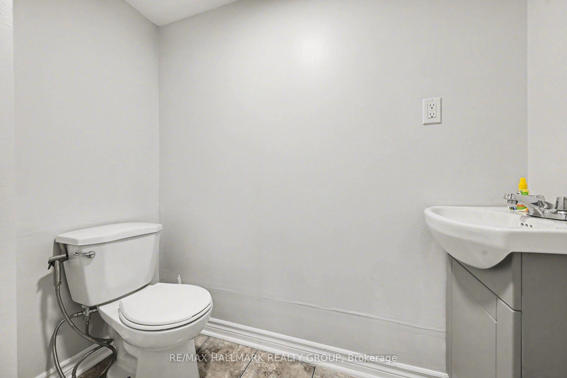 Photo 16 of 6 Wolfgang Drive, Ottawa, Barrhaven - Knollsbrook — HOMEH