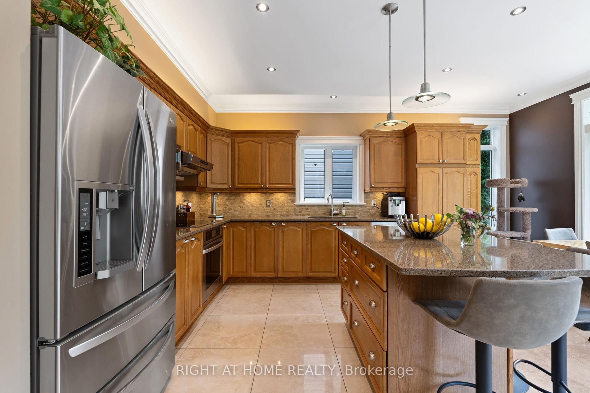 Photo 11 of 103 Borealis Crescent, Ottawa, Carson Meadows — HOMEH