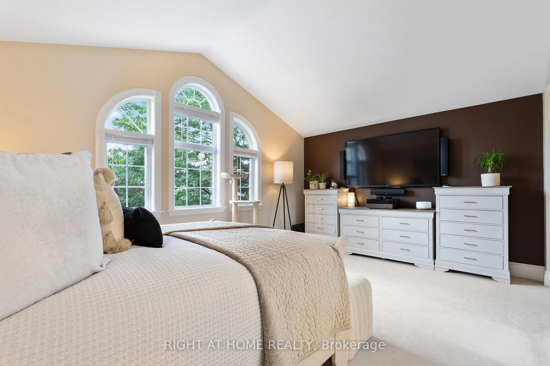 Photo 24 of 103 Borealis Crescent, Ottawa, Carson Meadows — HOMEH