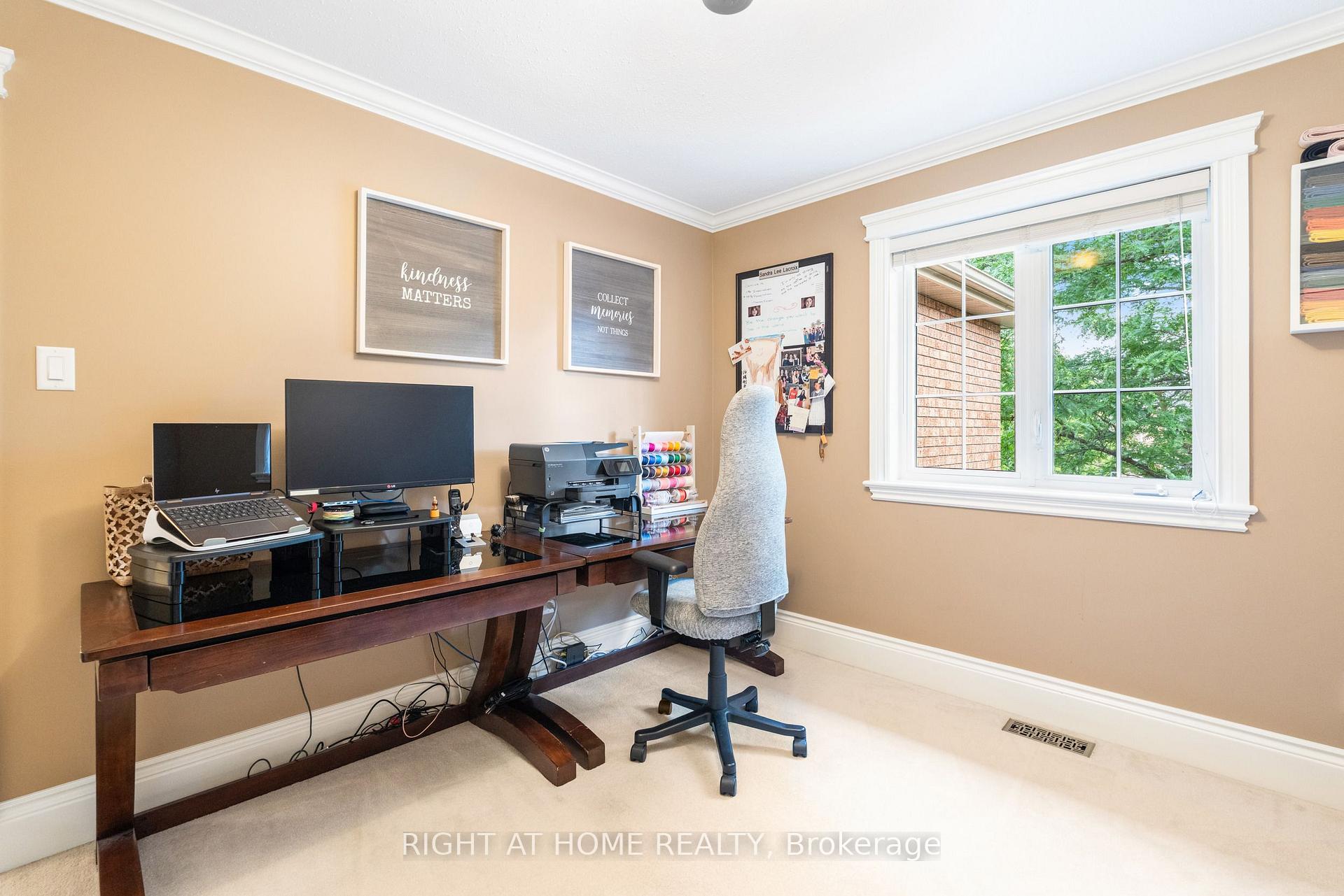 Photo 35 of 103 Borealis Crescent, Ottawa, Carson Meadows — HOMEH