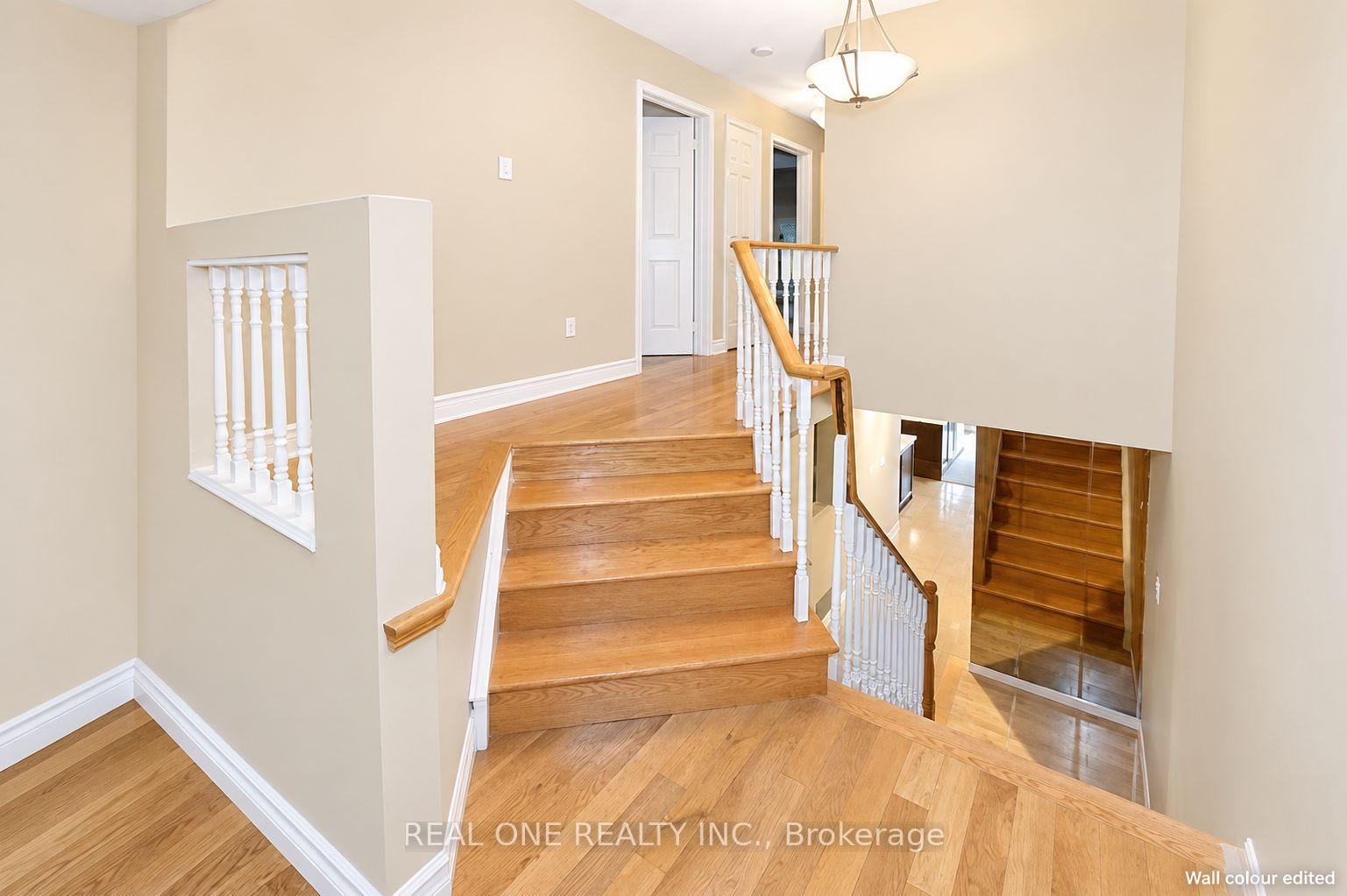 Photo 11 of 2614 Addingham Crescent, Oakville, Clearview — HOMEH