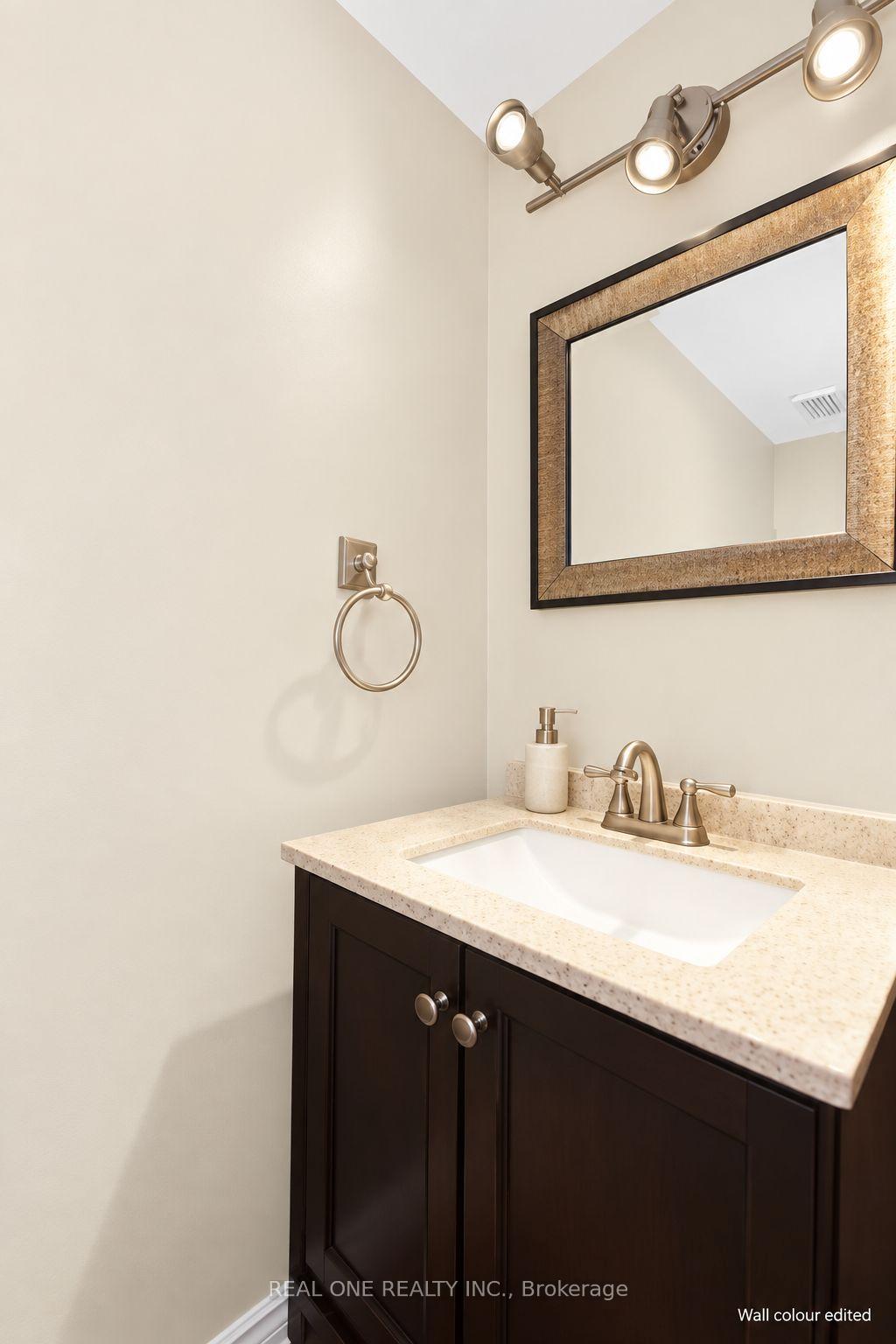 Photo 16 of 2614 Addingham Crescent, Oakville, Clearview — HOMEH