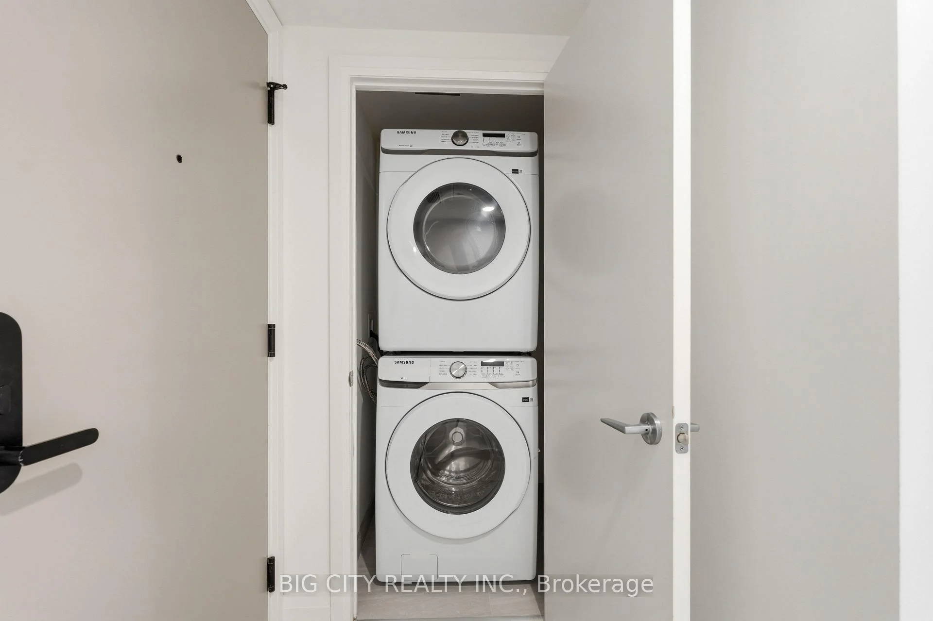 Photo 31 of Unit 407, 25 Frederick Todd Way, Toronto, Thorncliffe Park — HOMEH
