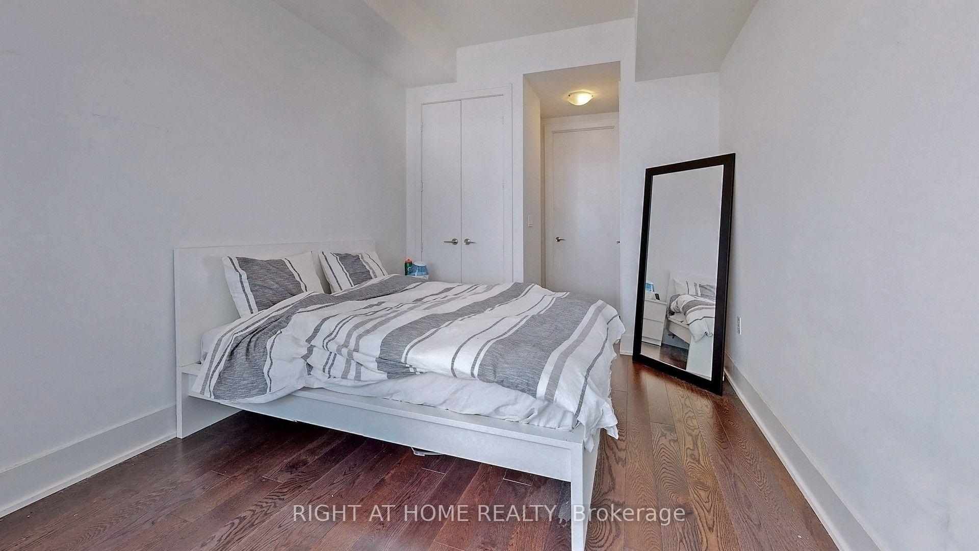Photo 10 of Unit 920, 39 Queens Quay E, Toronto, Waterfront Communities — HOMEH