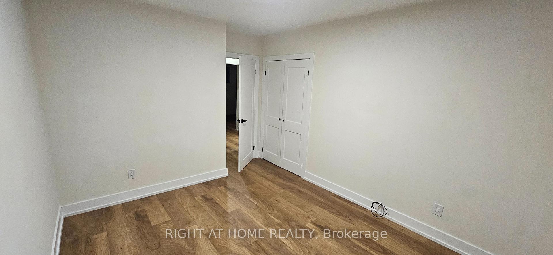 Photo 8 of Unit Main Floor, 38 Jasper Drive, Aurora, Aurora Heights — HOMEH