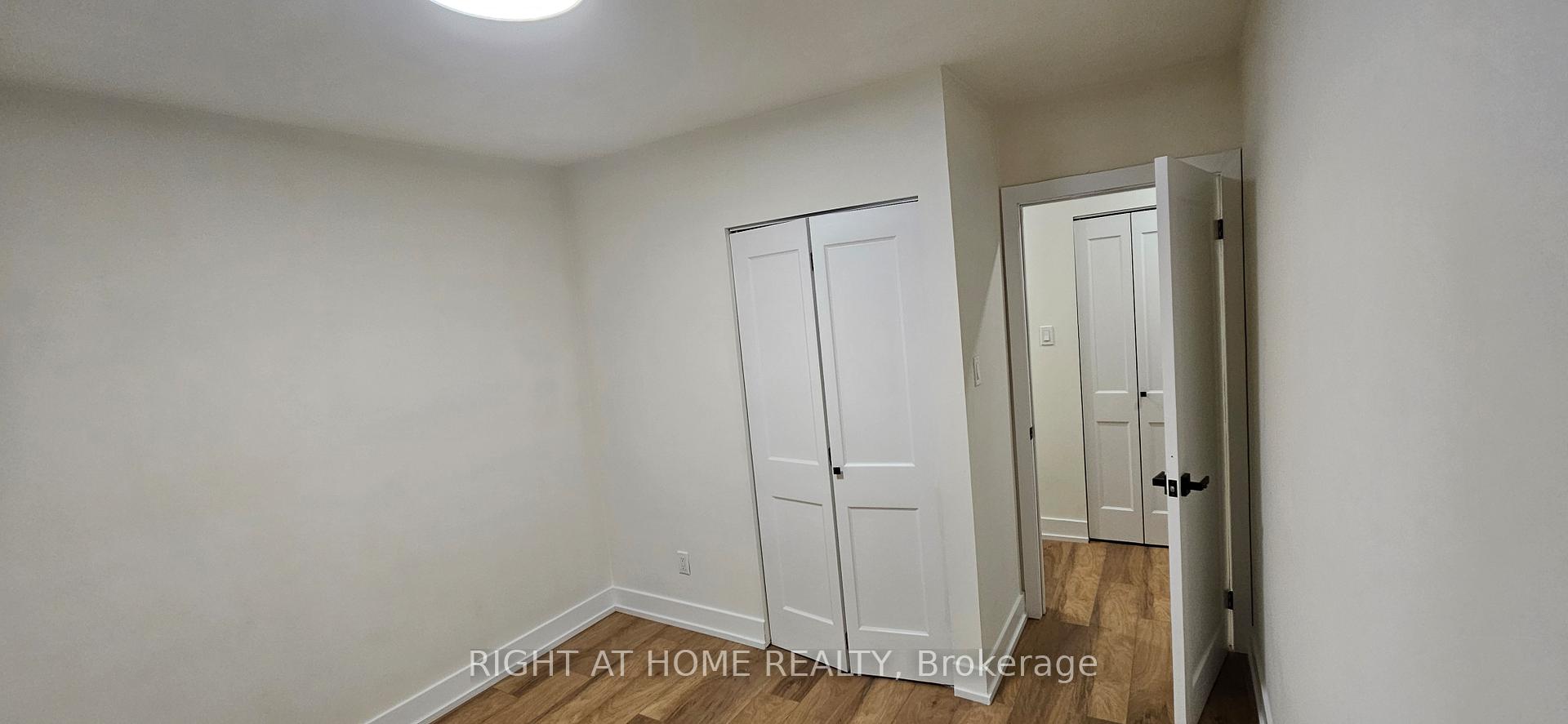 Photo 10 of Unit Main Floor, 38 Jasper Drive, Aurora, Aurora Heights — HOMEH