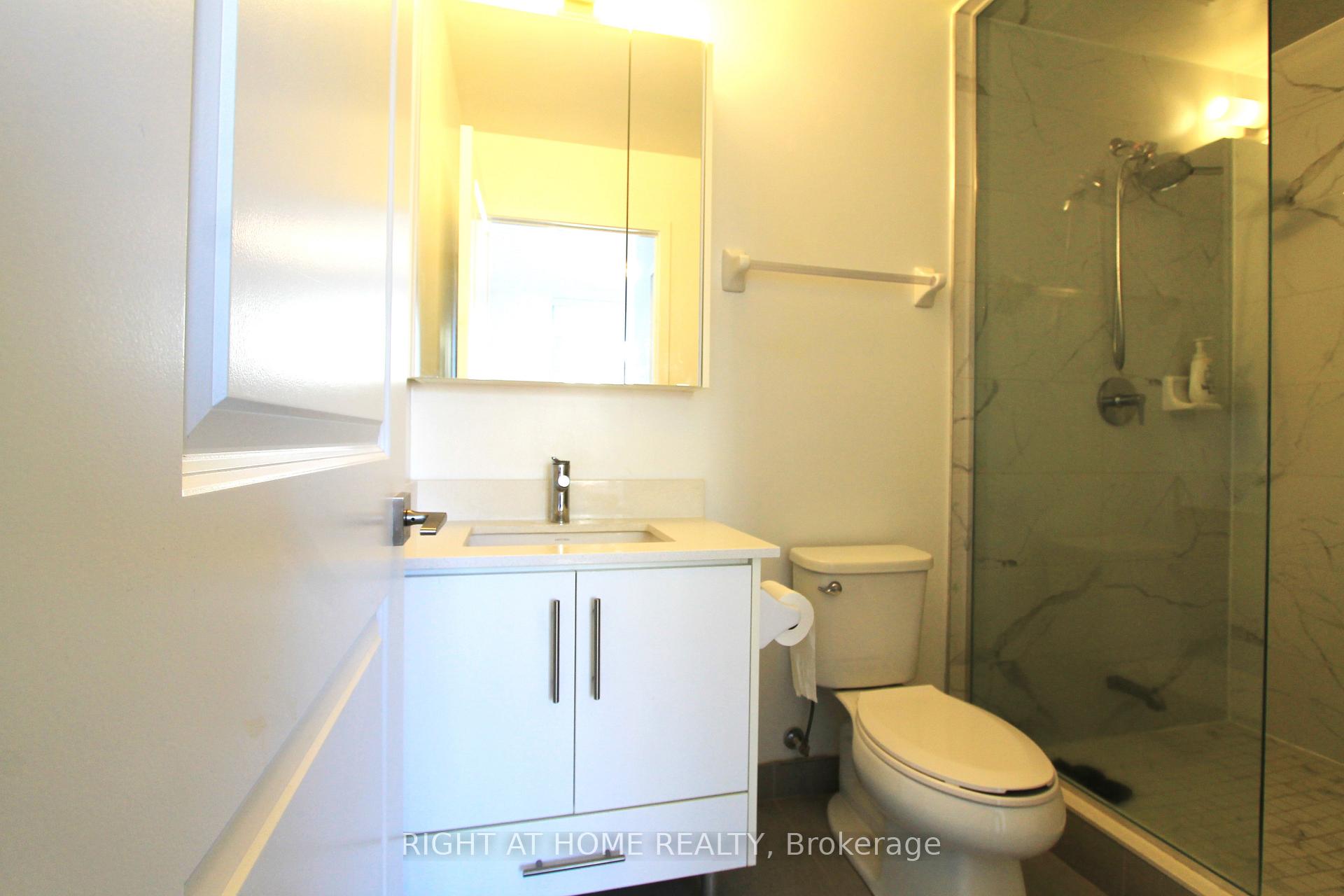 Photo 14 of Unit 907, 85 Oneida Crescent, Richmond Hill, Langstaff — HOMEH