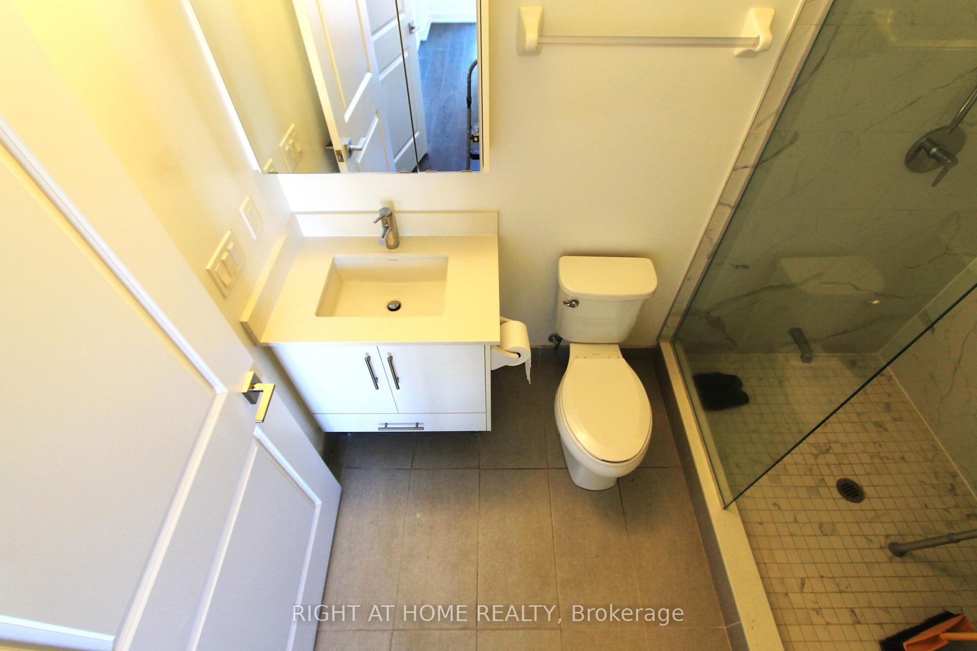 Photo 15 of Unit 907, 85 Oneida Crescent, Richmond Hill, Langstaff — HOMEH