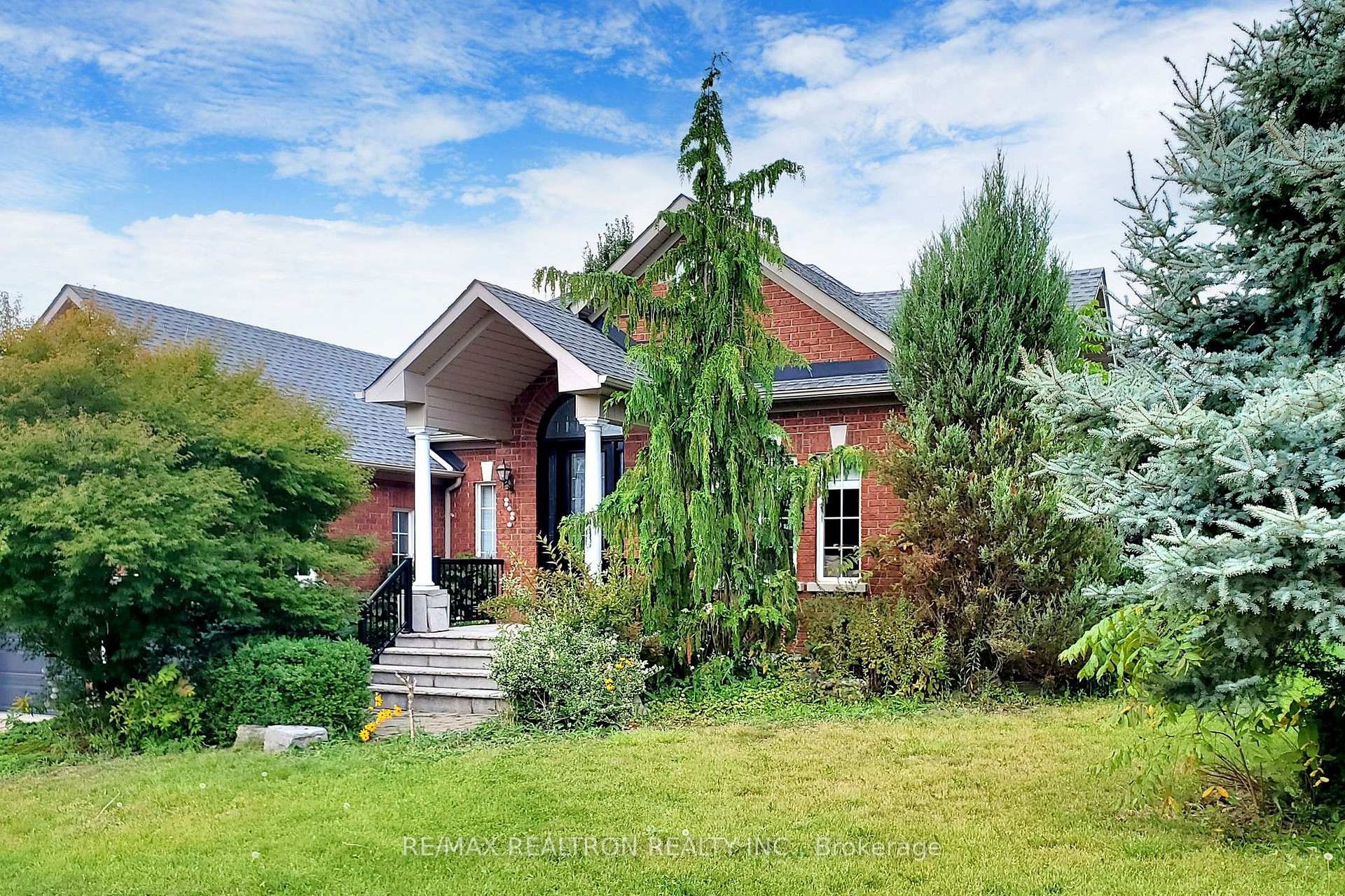 Photo 1 of 1021 Ivsbridge Boulevard, Newmarket, Stonehaven-Wyndham — HOMEH