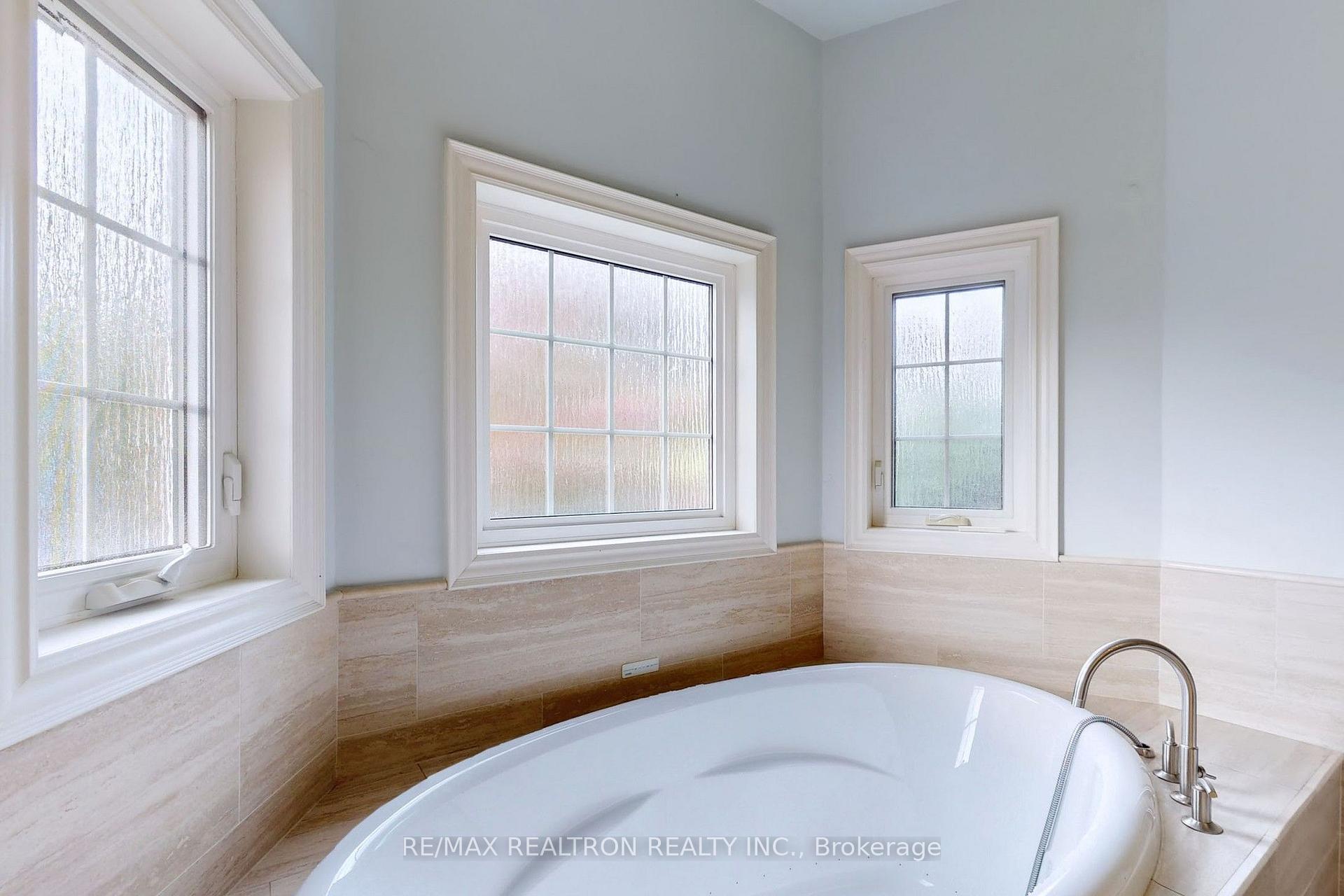 Photo 20 of 1021 Ivsbridge Boulevard, Newmarket, Stonehaven-Wyndham — HOMEH