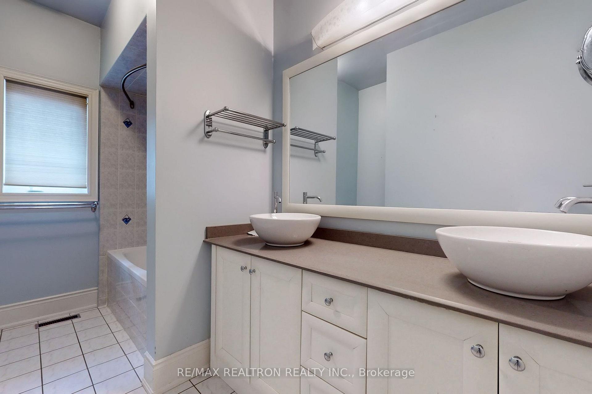 Photo 23 of 1021 Ivsbridge Boulevard, Newmarket, Stonehaven-Wyndham — HOMEH