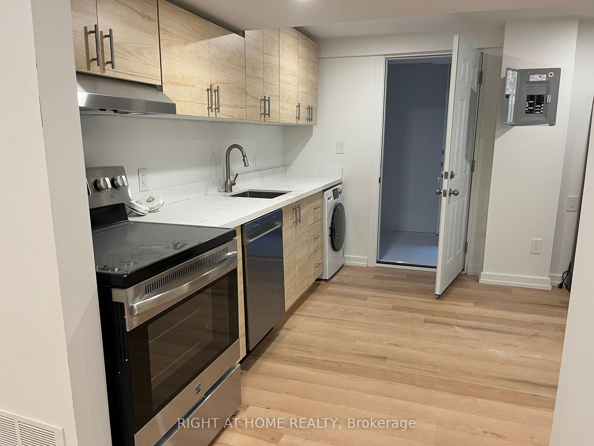 Photo 9 of 45 Stiver Drive, Newmarket, Bristol-London — HOMEH