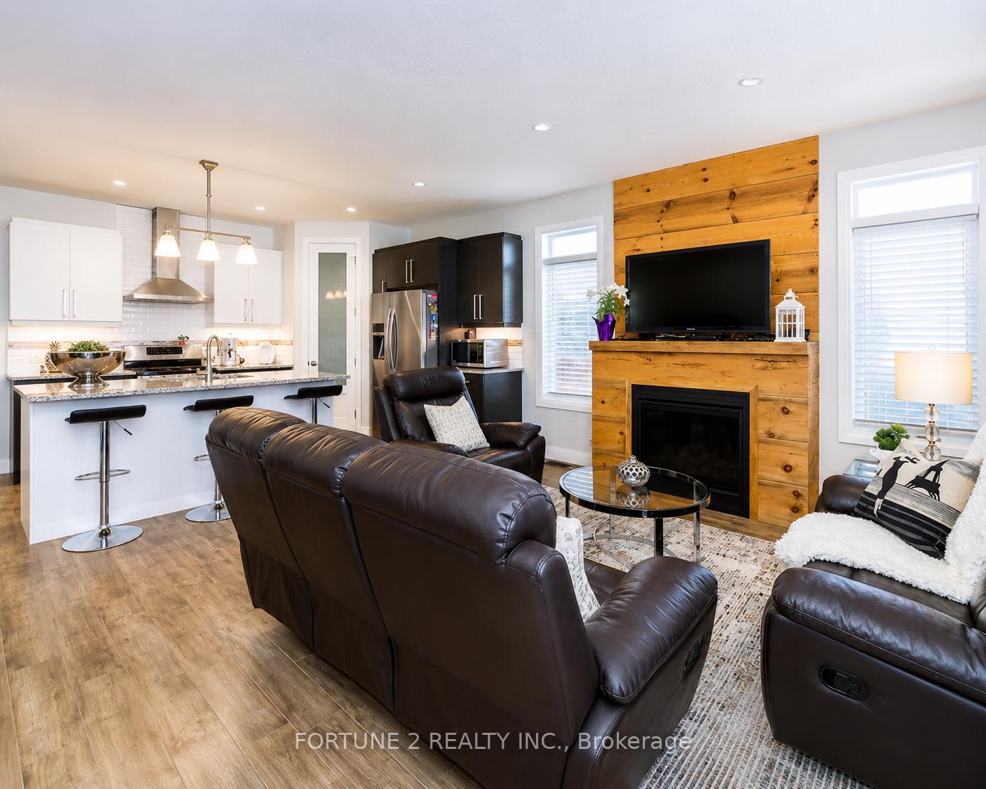 Photo 2 of 610 Freeport Street, London, North E — HOMEH