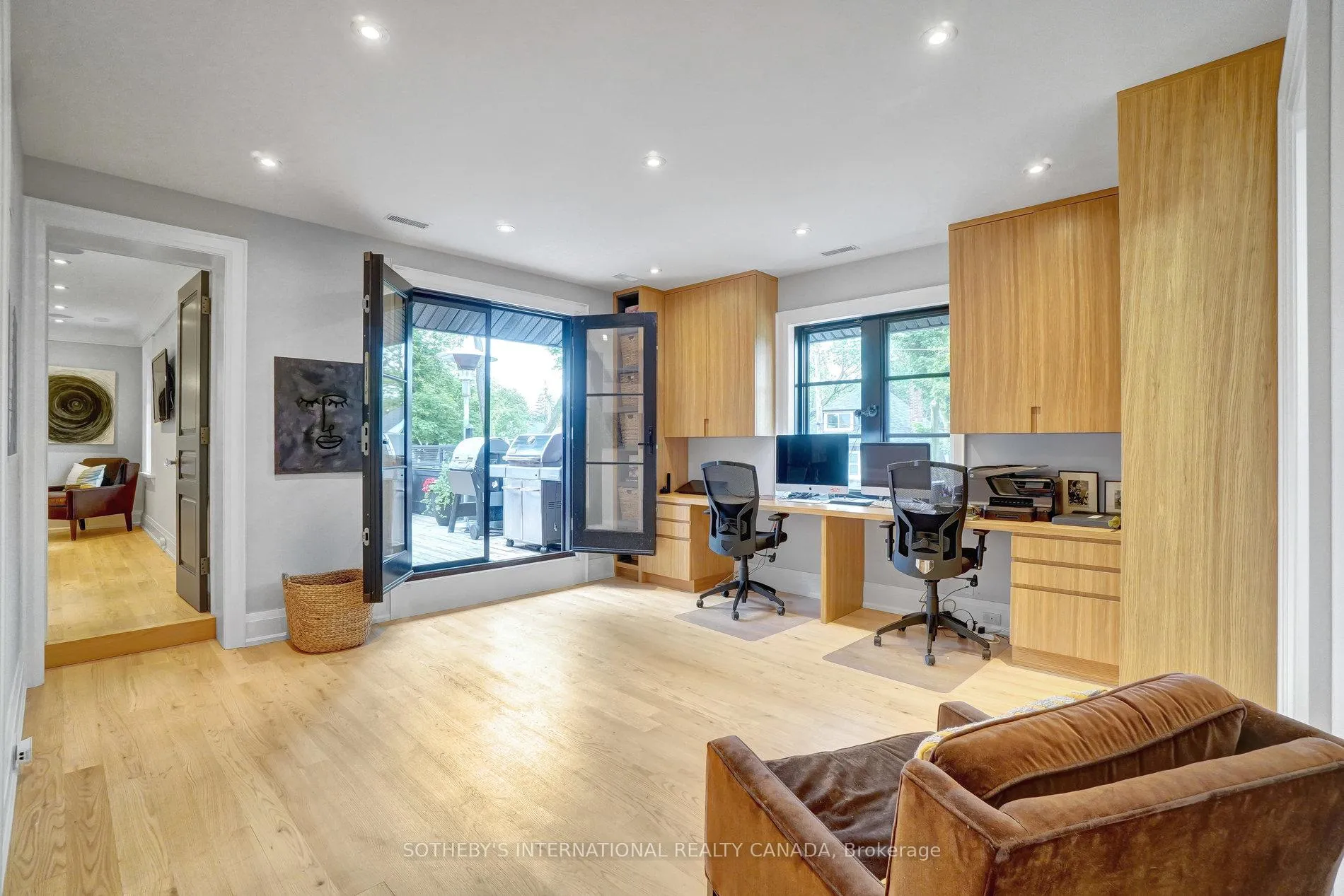 Photo 11 of Unit Upper, 461 Oriole Parkway, Toronto, Yonge-Eglinton — HOMEH