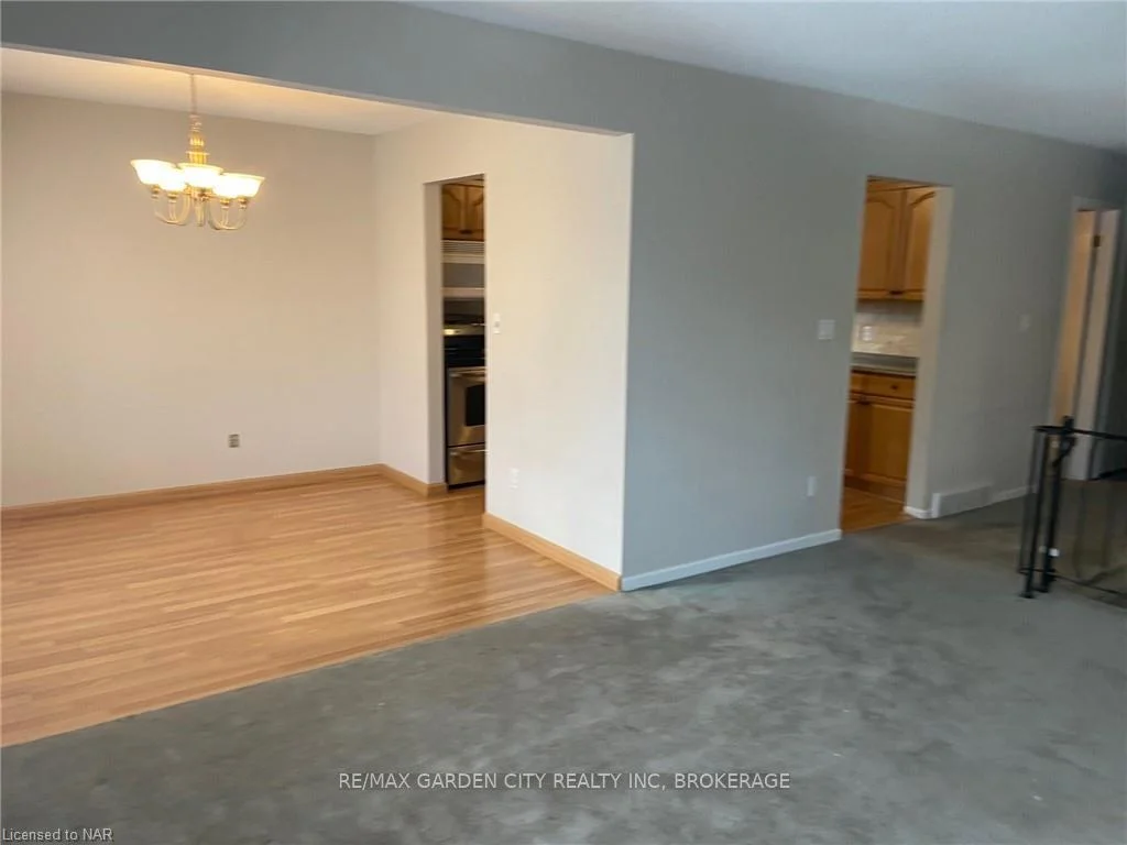 Photo 14 of Unit Upper, 9 Stonegate Drive, St. Catharines, Secord Woods — HOMEH