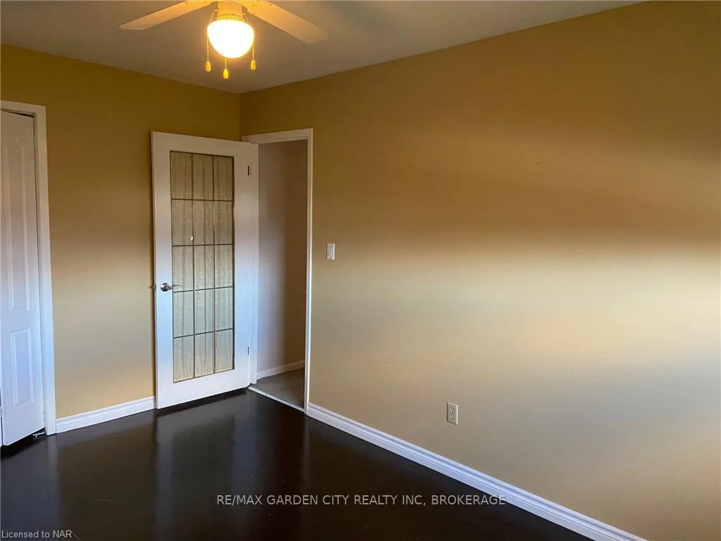 Photo 35 of Unit Upper, 9 Stonegate Drive, St. Catharines, Secord Woods — HOMEH