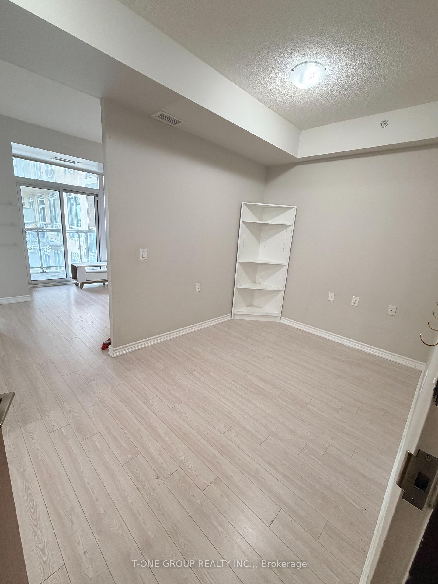 Photo 4 of Unit 1028, 8323 Kennedy Road, Markham, Village Green-South Unionville — HOMEH