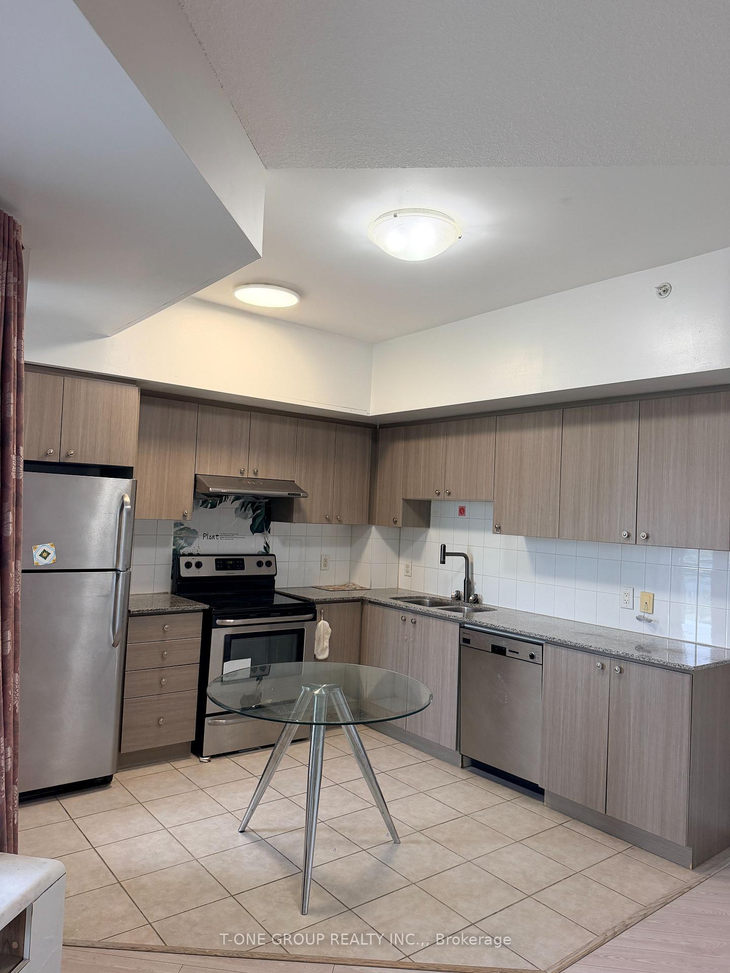 Photo 5 of Unit 1028, 8323 Kennedy Road, Markham, Village Green-South Unionville — HOMEH