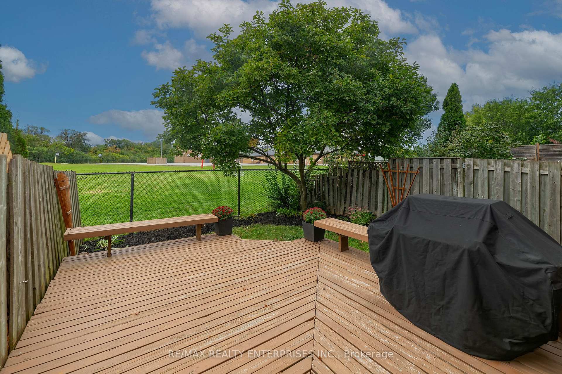 Photo of 1066 Runnymead Crescent