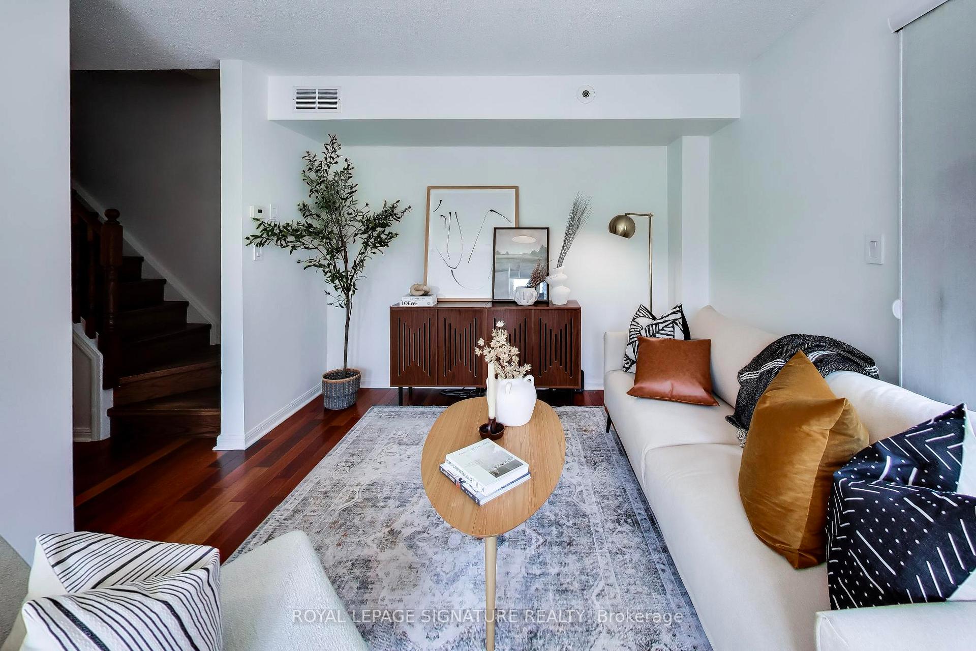 Photo 8 of 1 Crawford Street, Toronto, Niagara — HOMEH