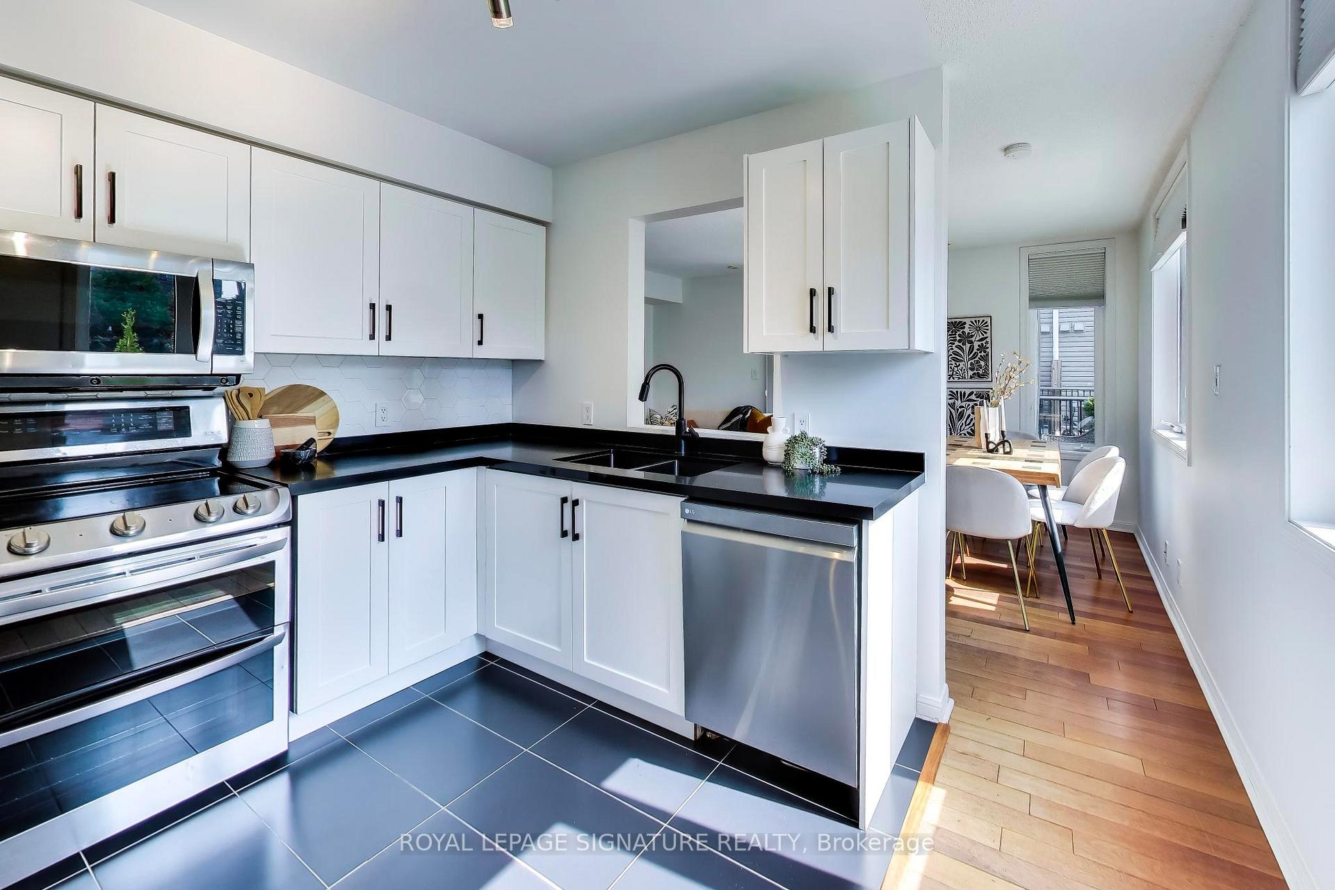 Photo 12 of 1 Crawford Street, Toronto, Niagara — HOMEH