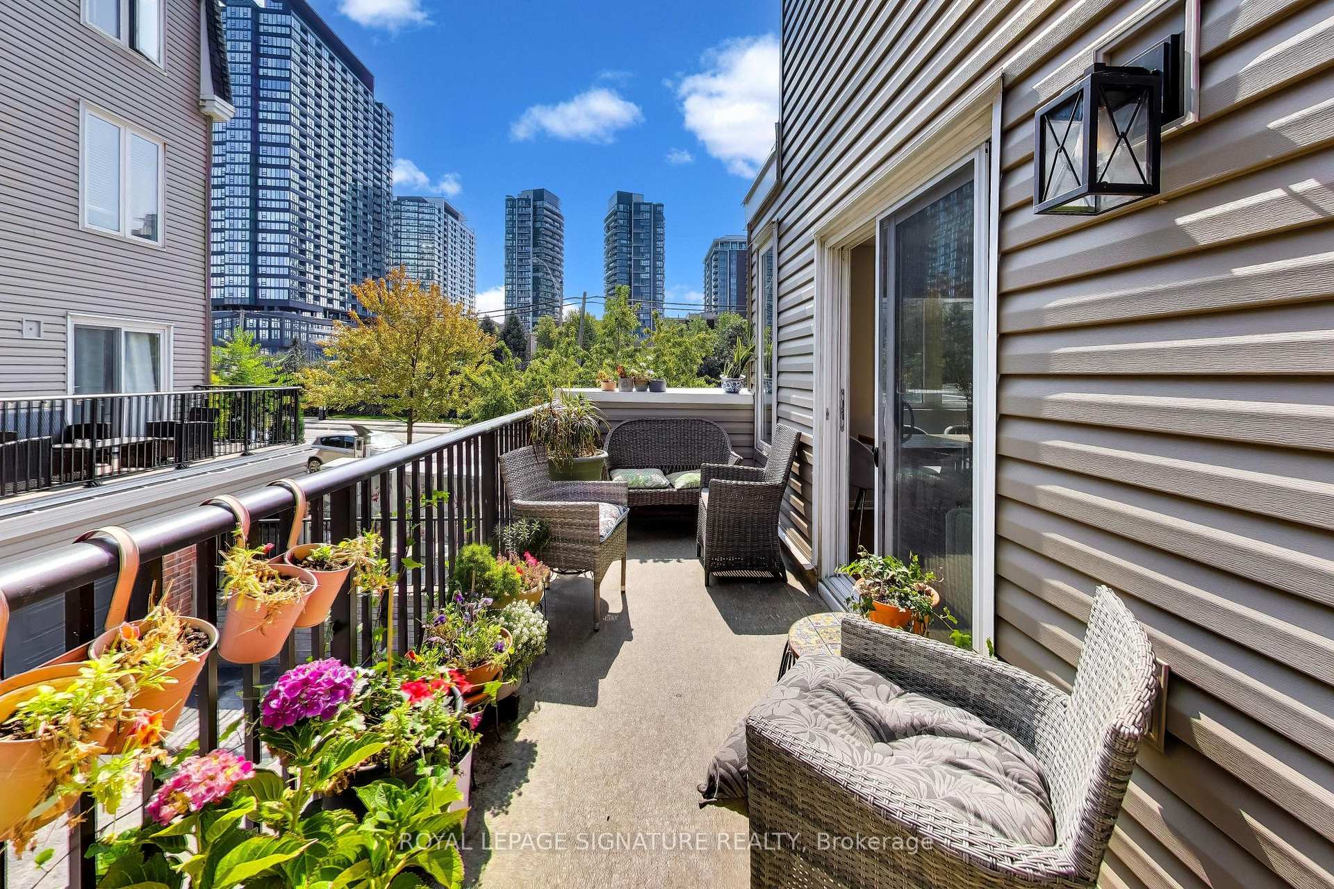 Photo 15 of 1 Crawford Street, Toronto, Niagara — HOMEH