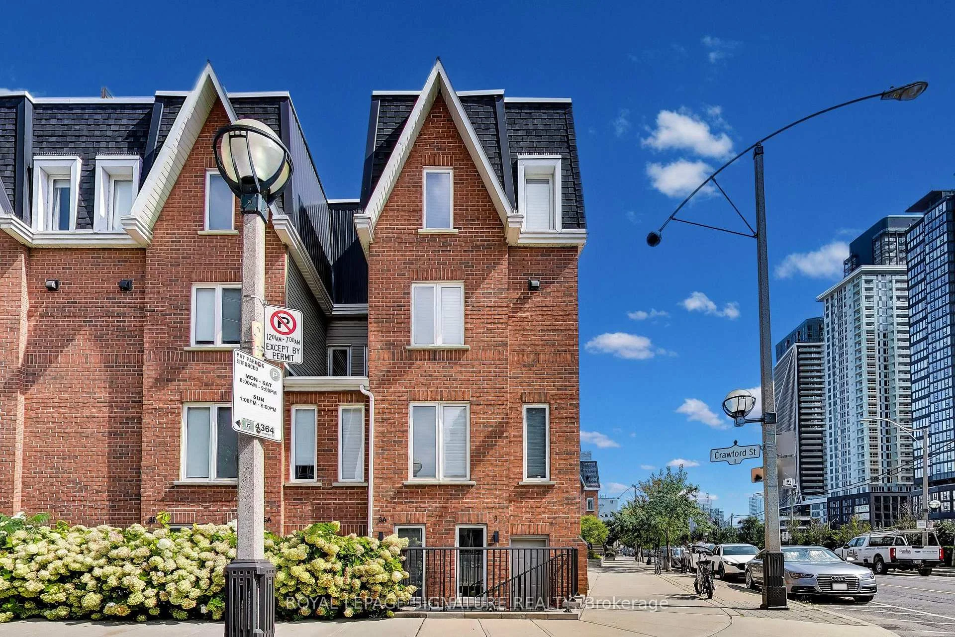 Photo 37 of 1 Crawford Street, Toronto, Niagara — HOMEH