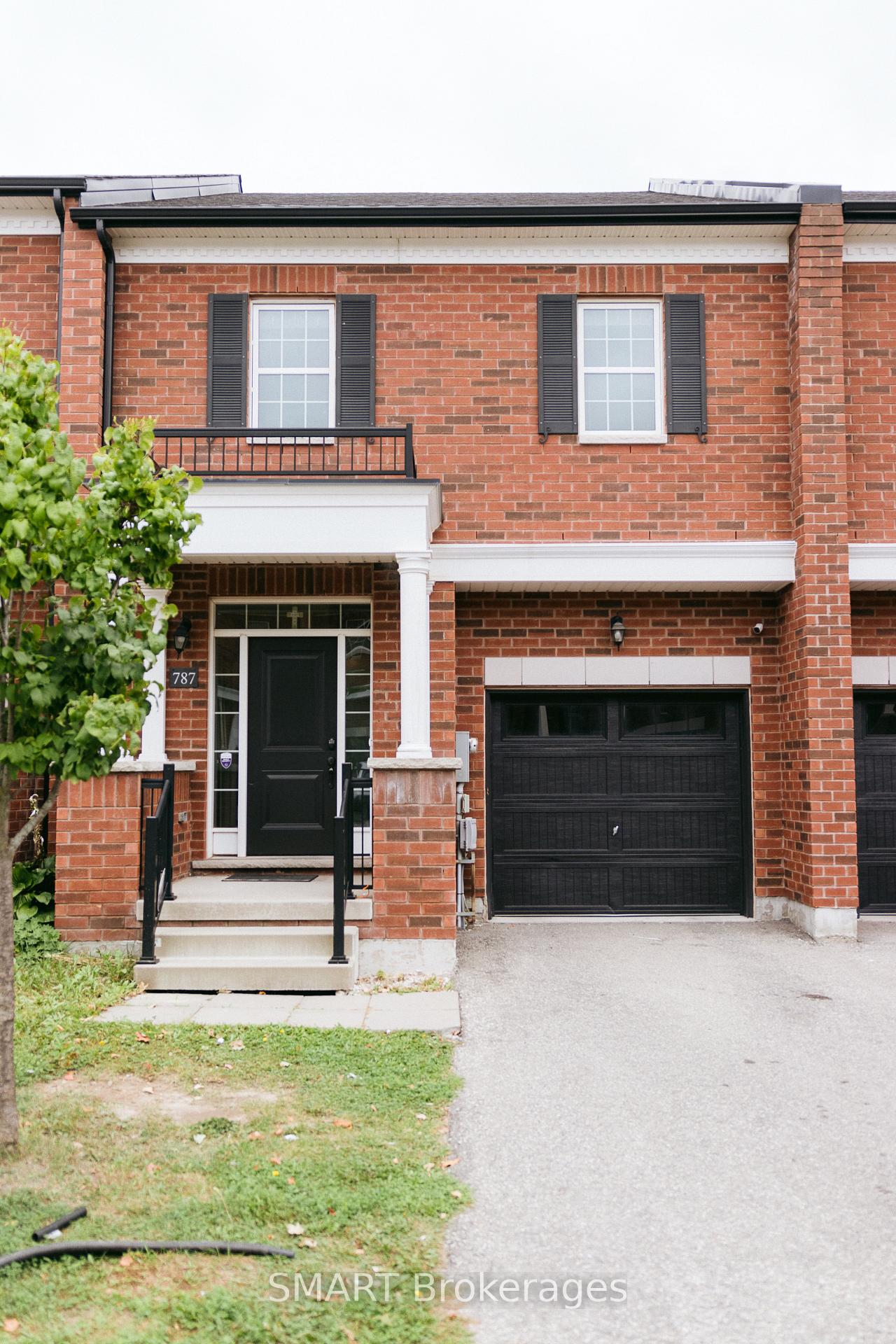 Photo 3 of 787 Banks Crescent, Milton, Willmott — HOMEH