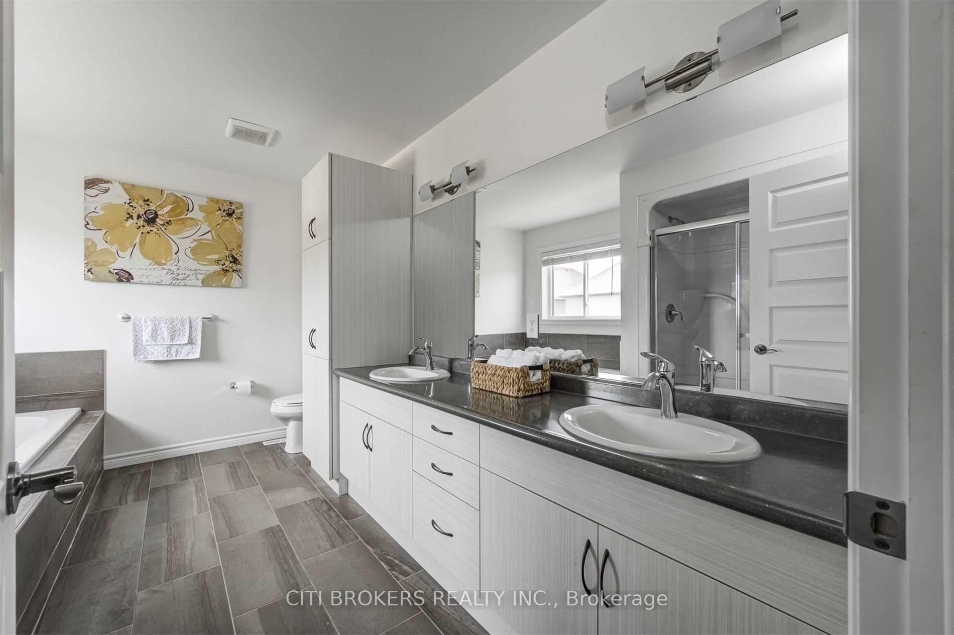 Photo 8 of 1562 Noah Bend, London, North I — HOMEH