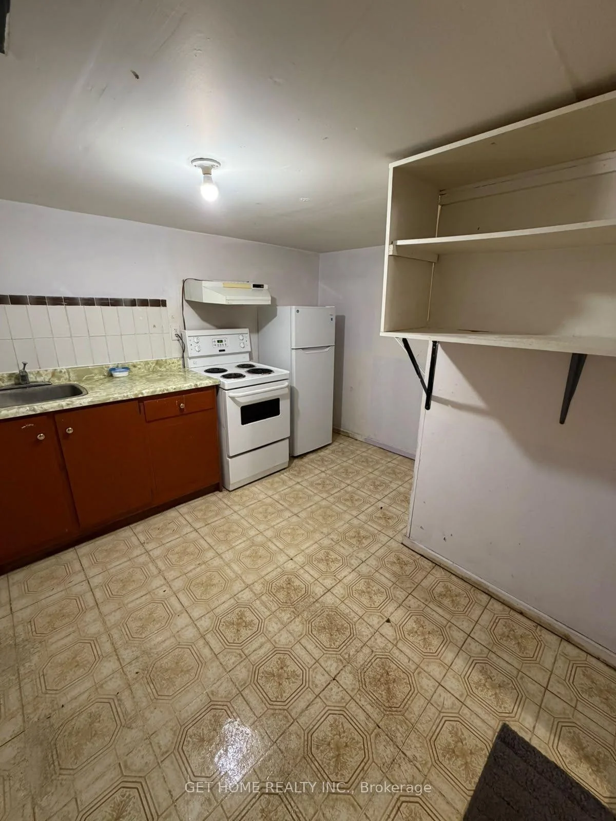 Photo 7 of Unit Basement, 105 St Hubert Avenue, Toronto, East York — HOMEH